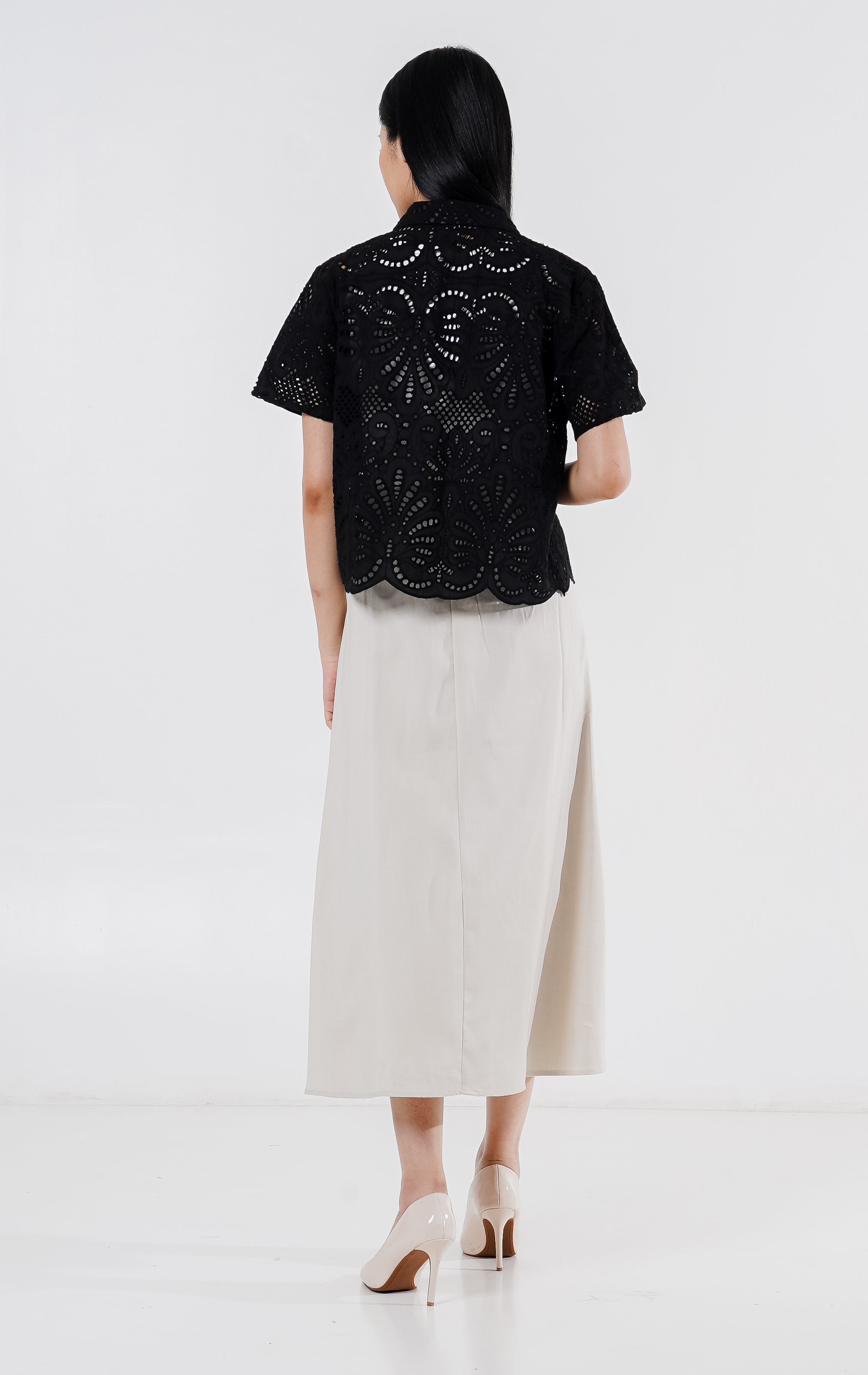 Naera Top Black