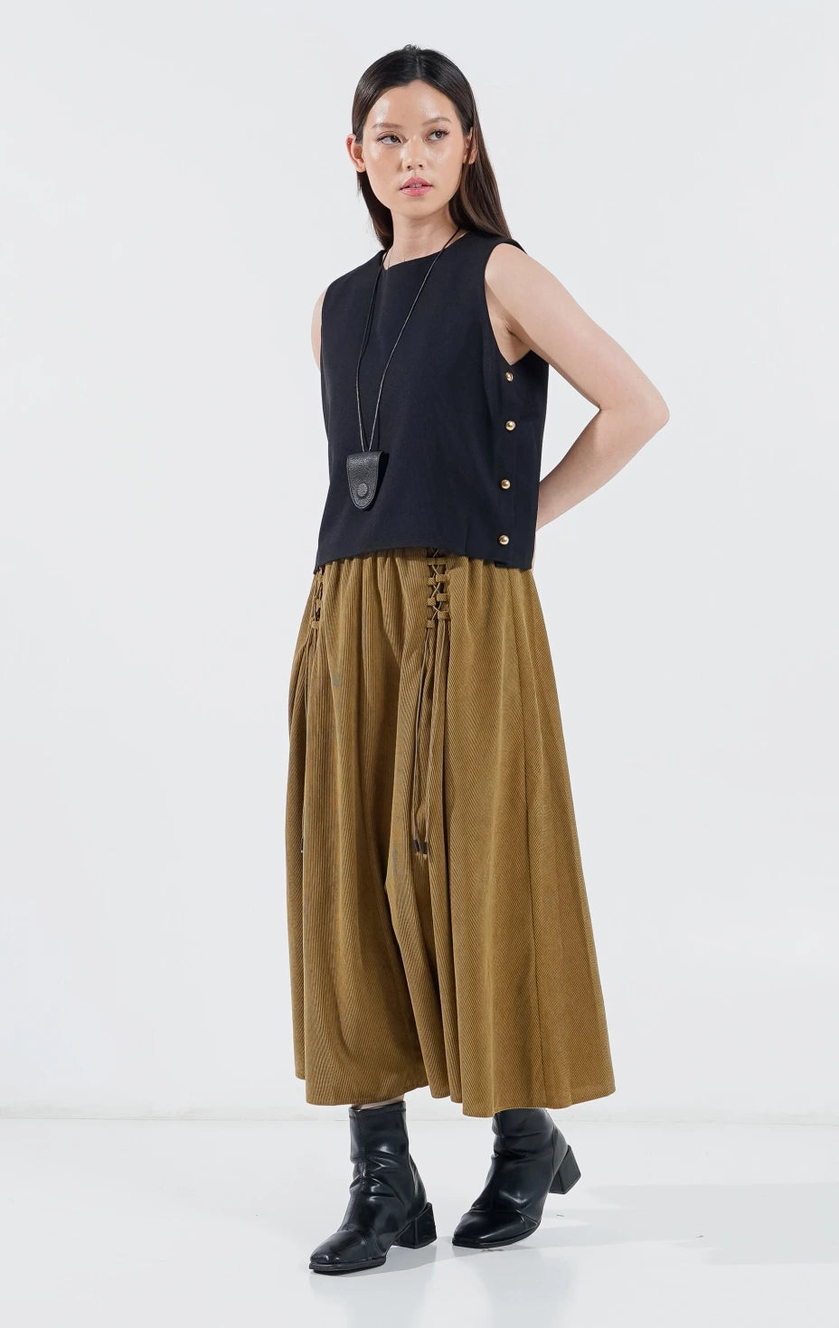 Yukha Top Black