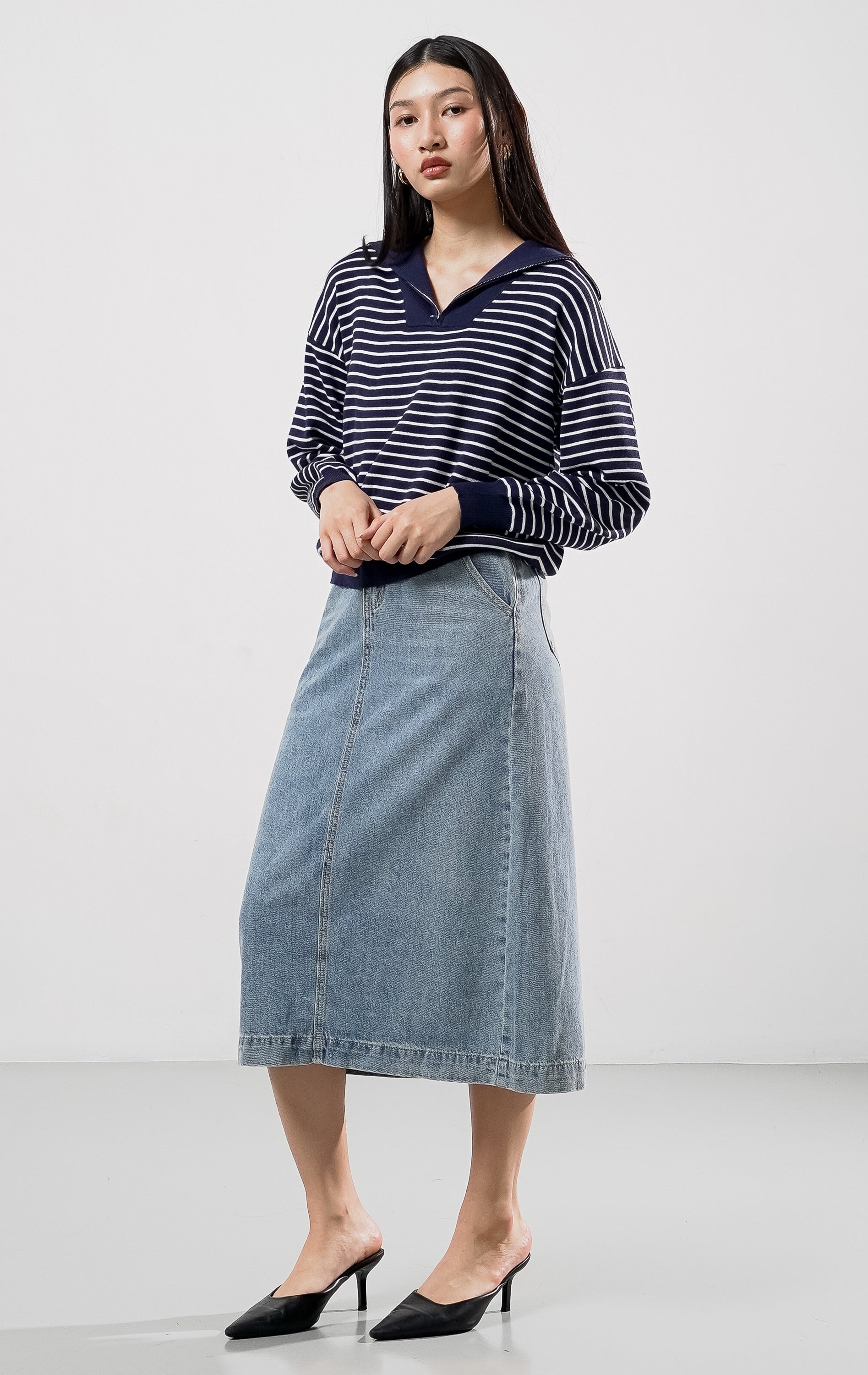 Yeona Sweater Navy Striped