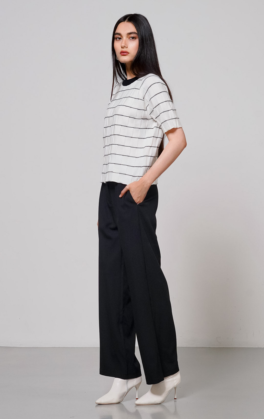 Vinny Top White