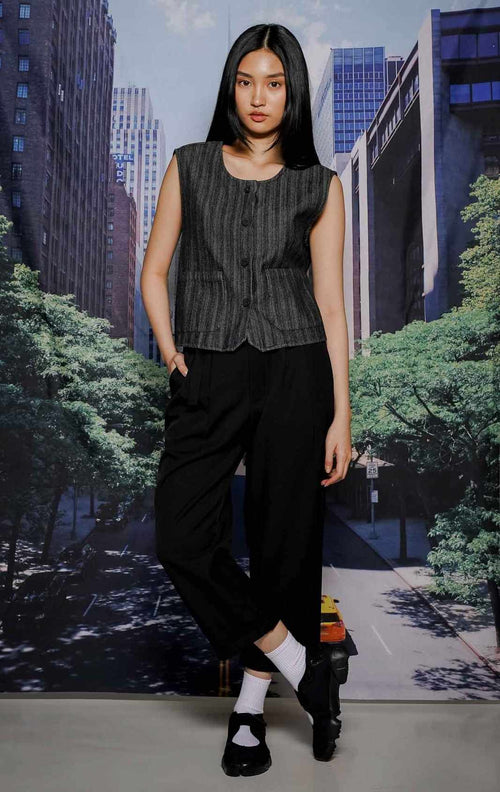 Akoya Vest Black