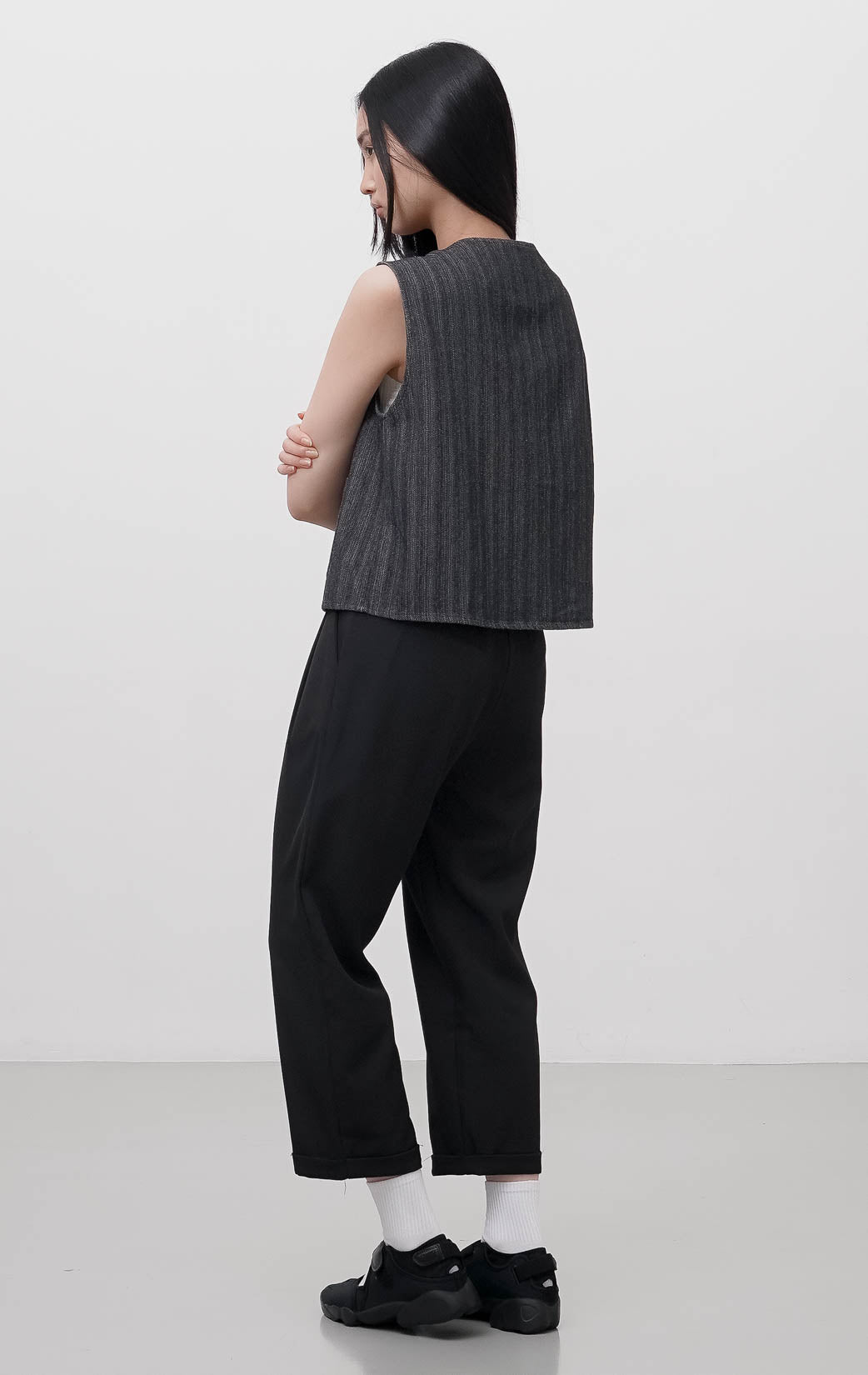 Akoya Vest Black