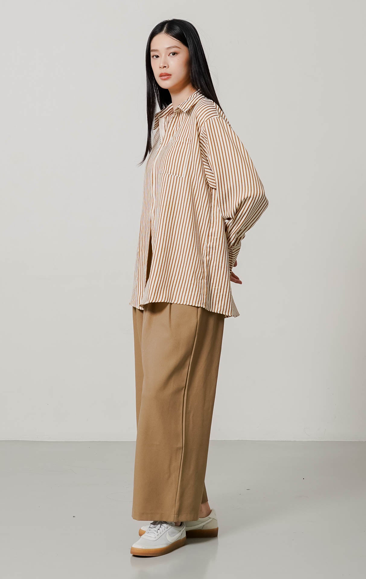 Caisyn Top Brown Striped