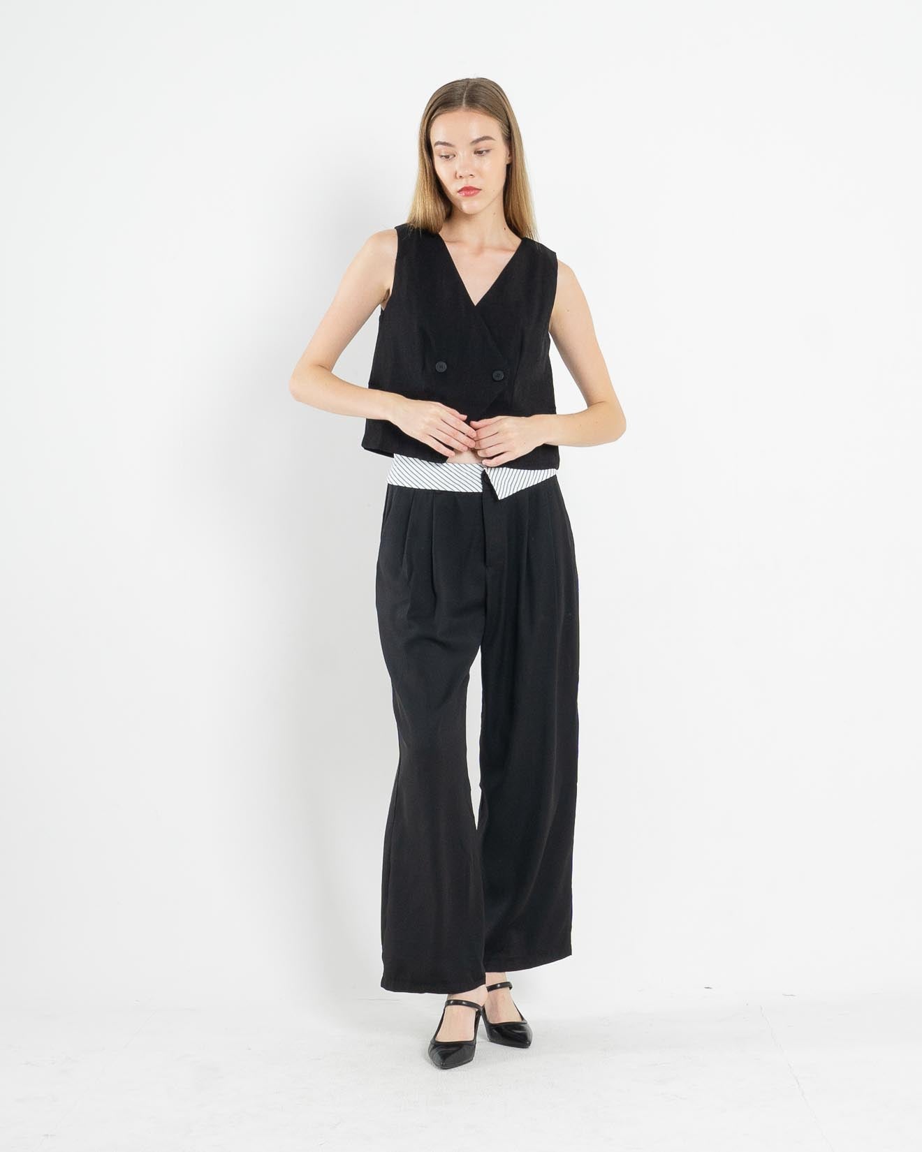 Palomi Cropped Black Vest – 186965