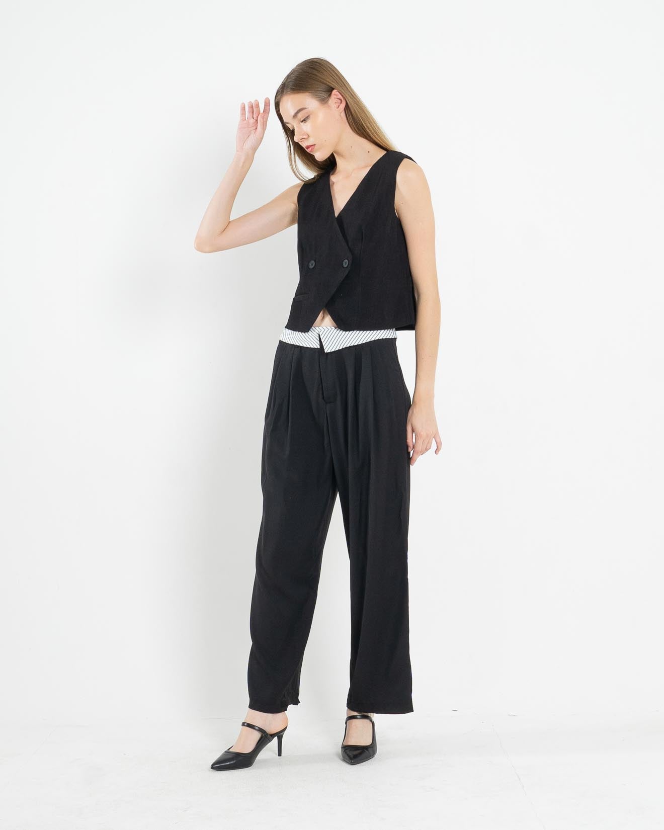Palomi Cropped Black Vest – 186965