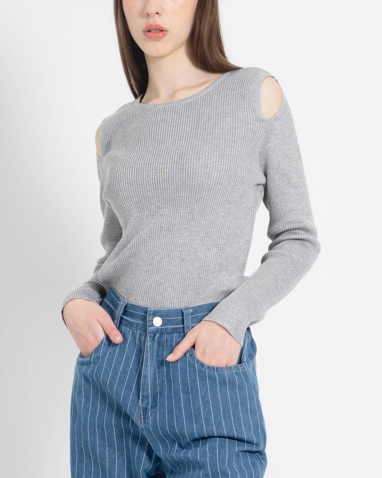 Rachel Cut-Out Knit Grey Top – Atasan Knit Lengan Panjang - 188353