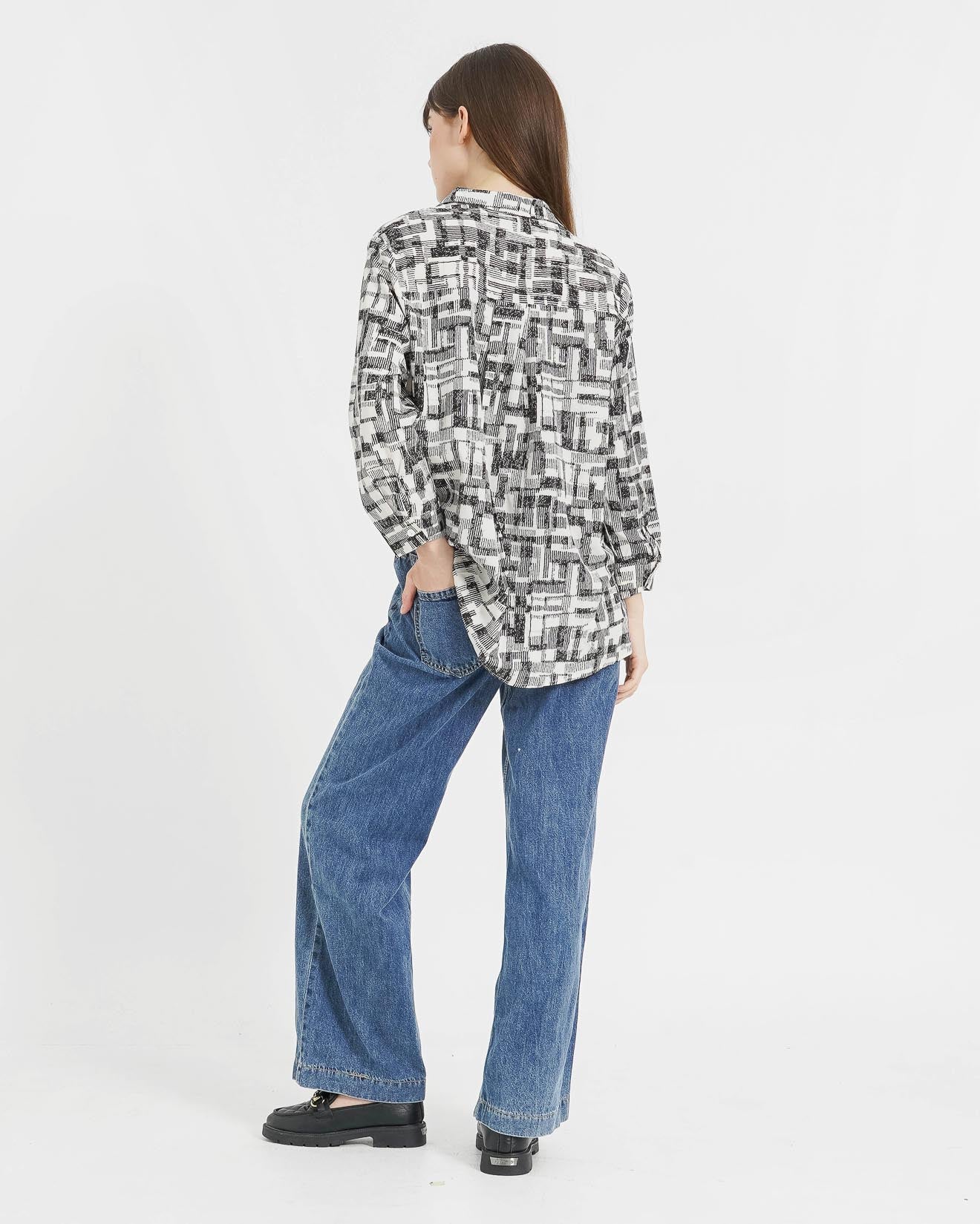 Levy Printed Oversized Shirt – Kemeja Wanita Korea- 188978