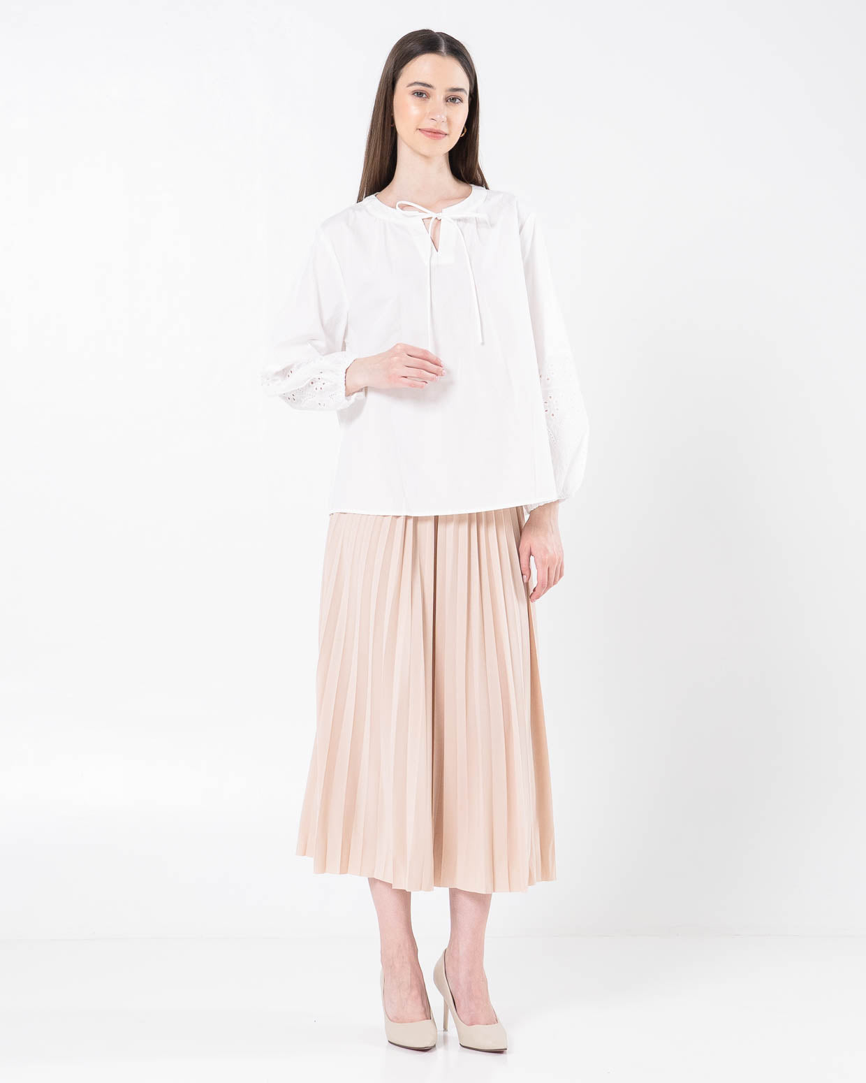 Kirei Sleeve Crochet White Blouse - Atasan Wanita Kekinian Lengan Panjang - 189343