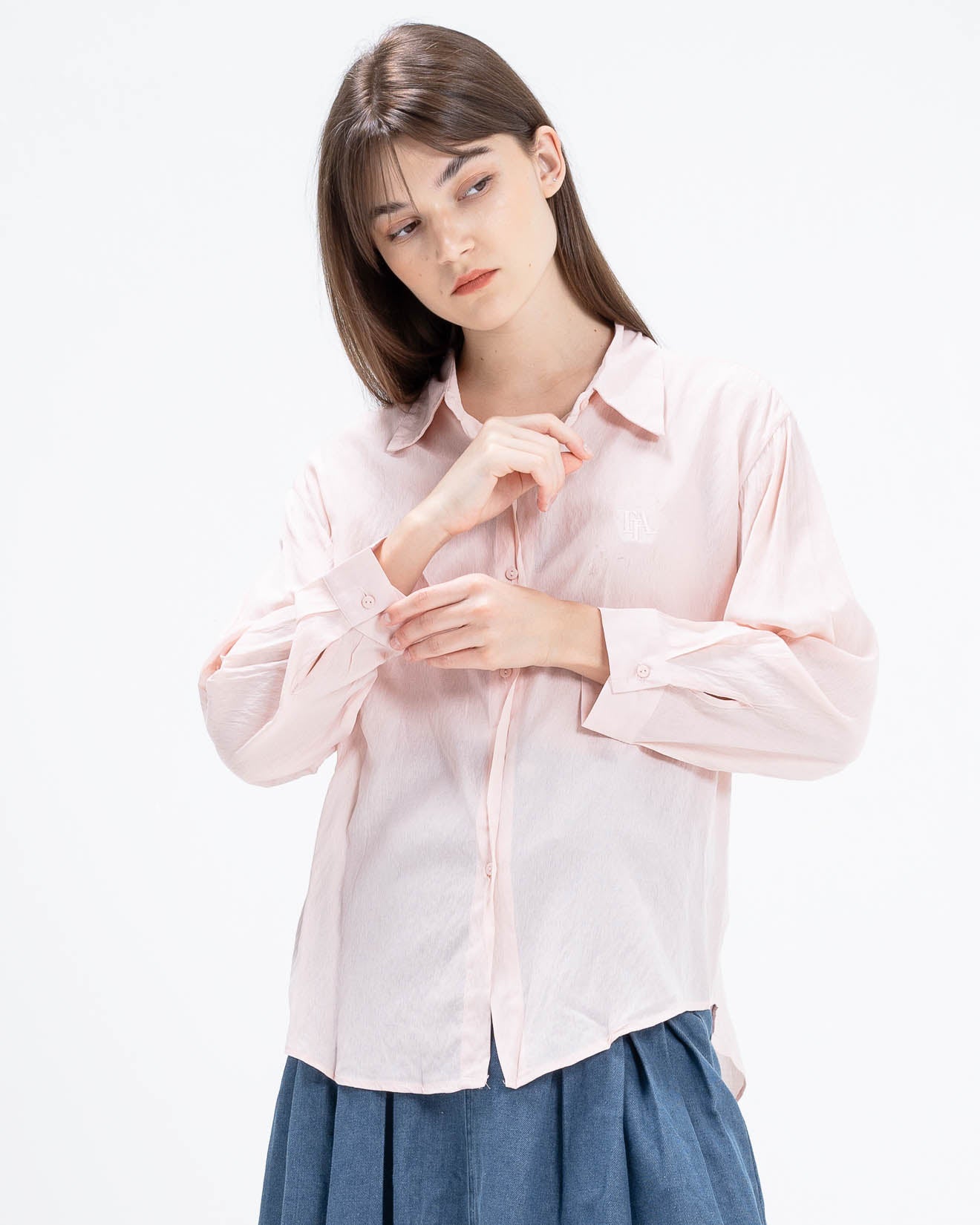 Haruka Oversized Pink Logo Shirt – Kemeja Wanita Lengan Panjang - 189411