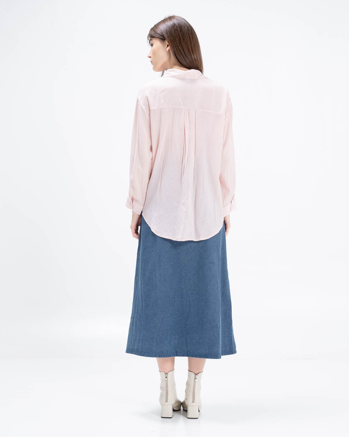 Haruka Oversized Pink Logo Shirt – Kemeja Wanita Lengan Panjang - 189411