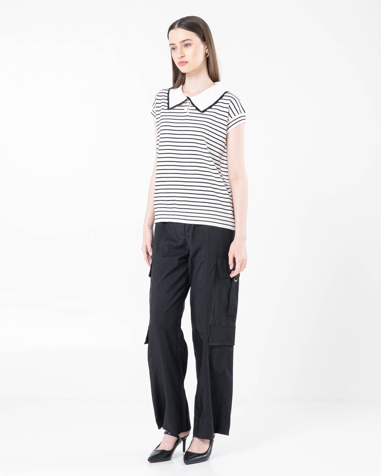 Ria Collar Stripped Knit White Top - Atasan Rajut Wanita Lengan Pendek - 189434