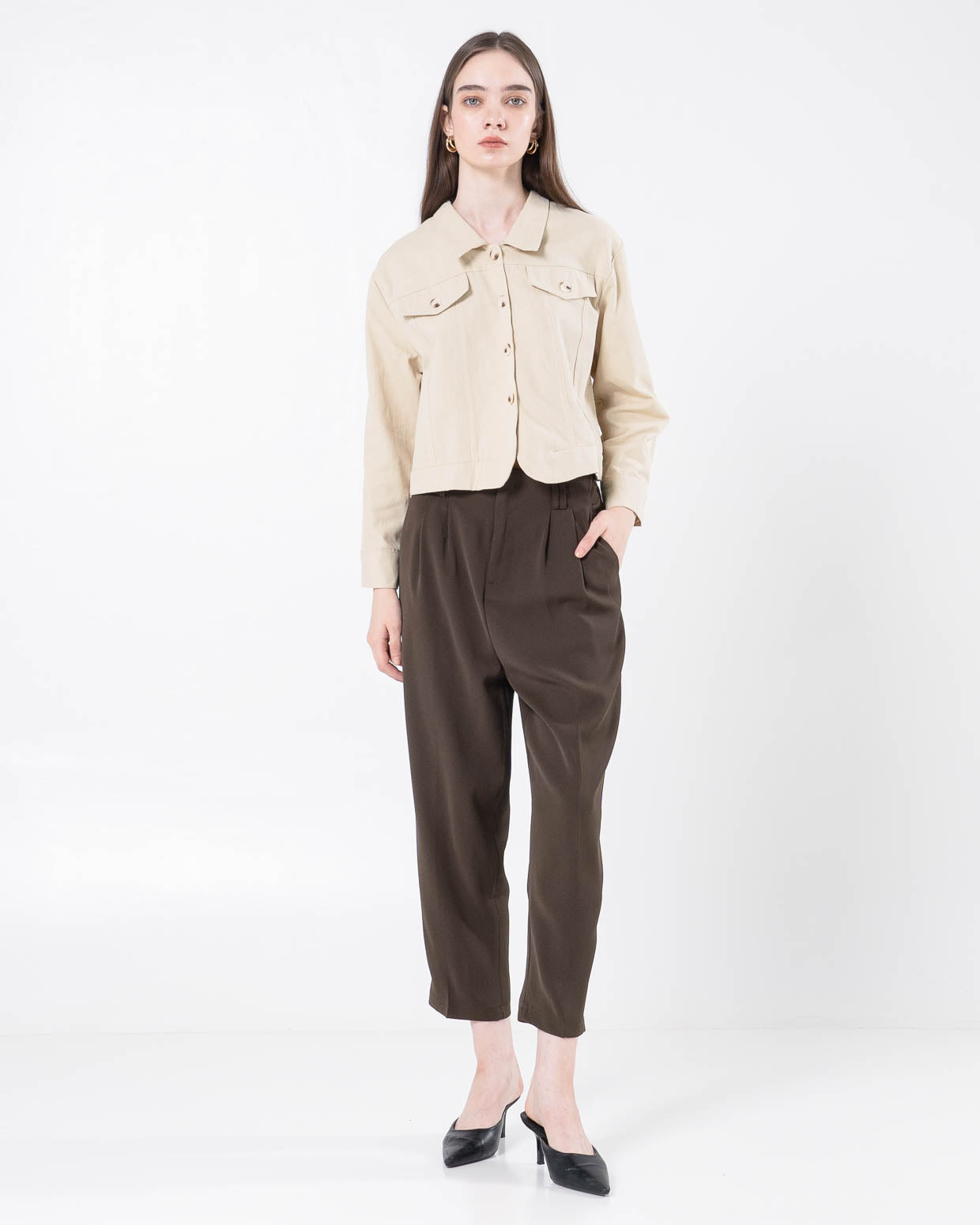 Erise Crop Long Sleeve Ivory Top - Atasan Wanita Lengan Panjang Kekinian - 189705