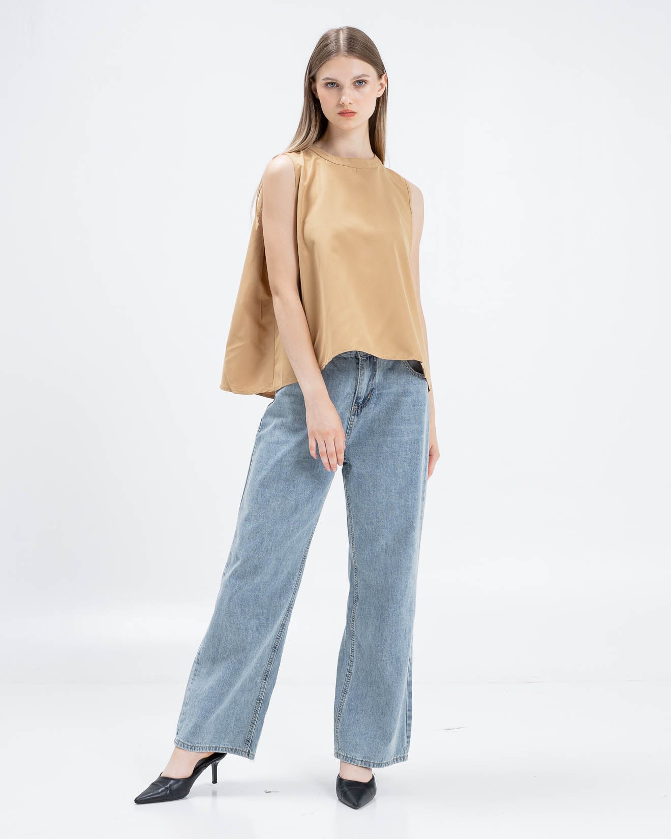 Yurie Round Neck Sleeveless Brown Top - Blouse Wanita Lengan Pendek - 189715