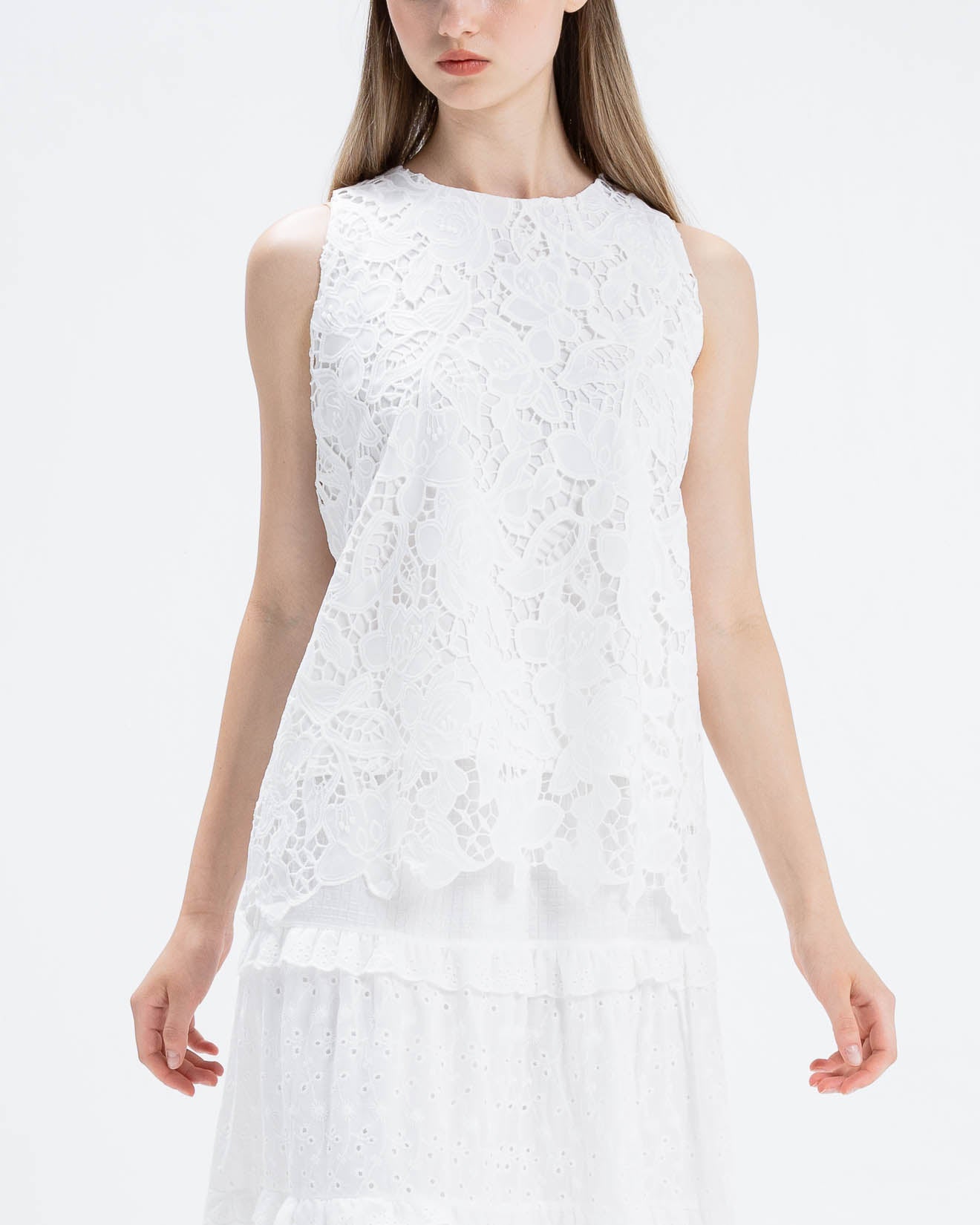 Delanie Crochet White Top – Blouse Wanita Mewah - 189928