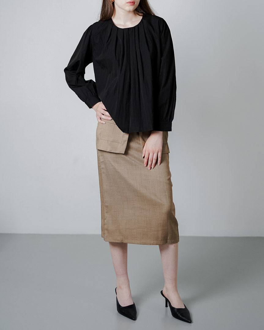 Ovidia Pleated Black Blouse – Atasan Wanita Lengan Panjang – 189976
