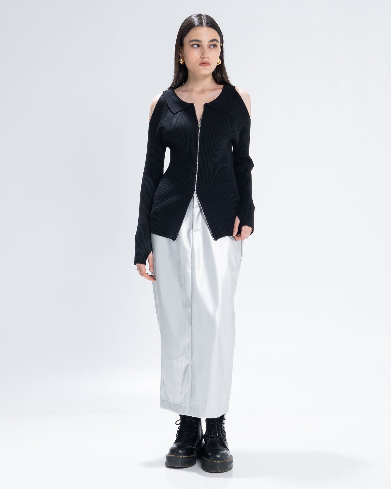 The Stage 06 Sweater Black - Sweater Wanita Kekinian - 190820