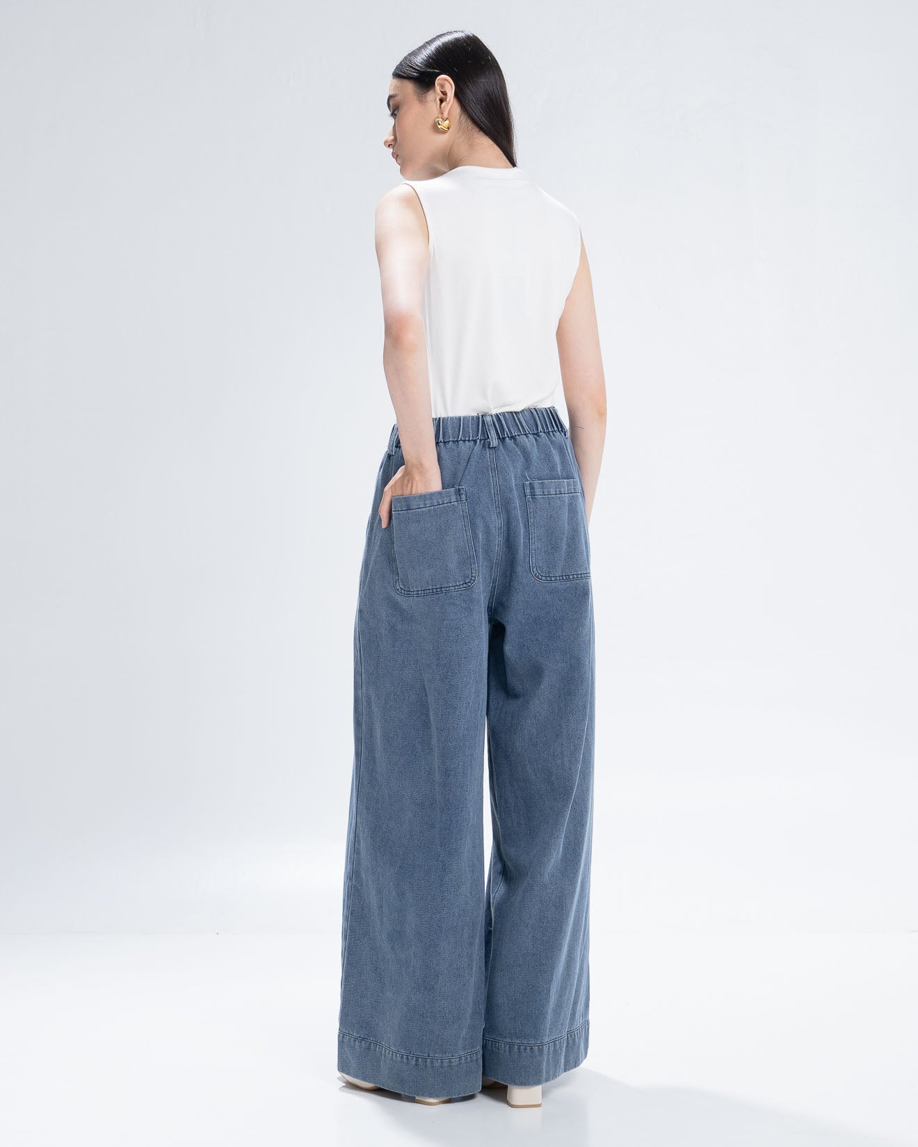 The Stage 24 Sleeveless Top White - Atasan Wanita Kekinian - 190929