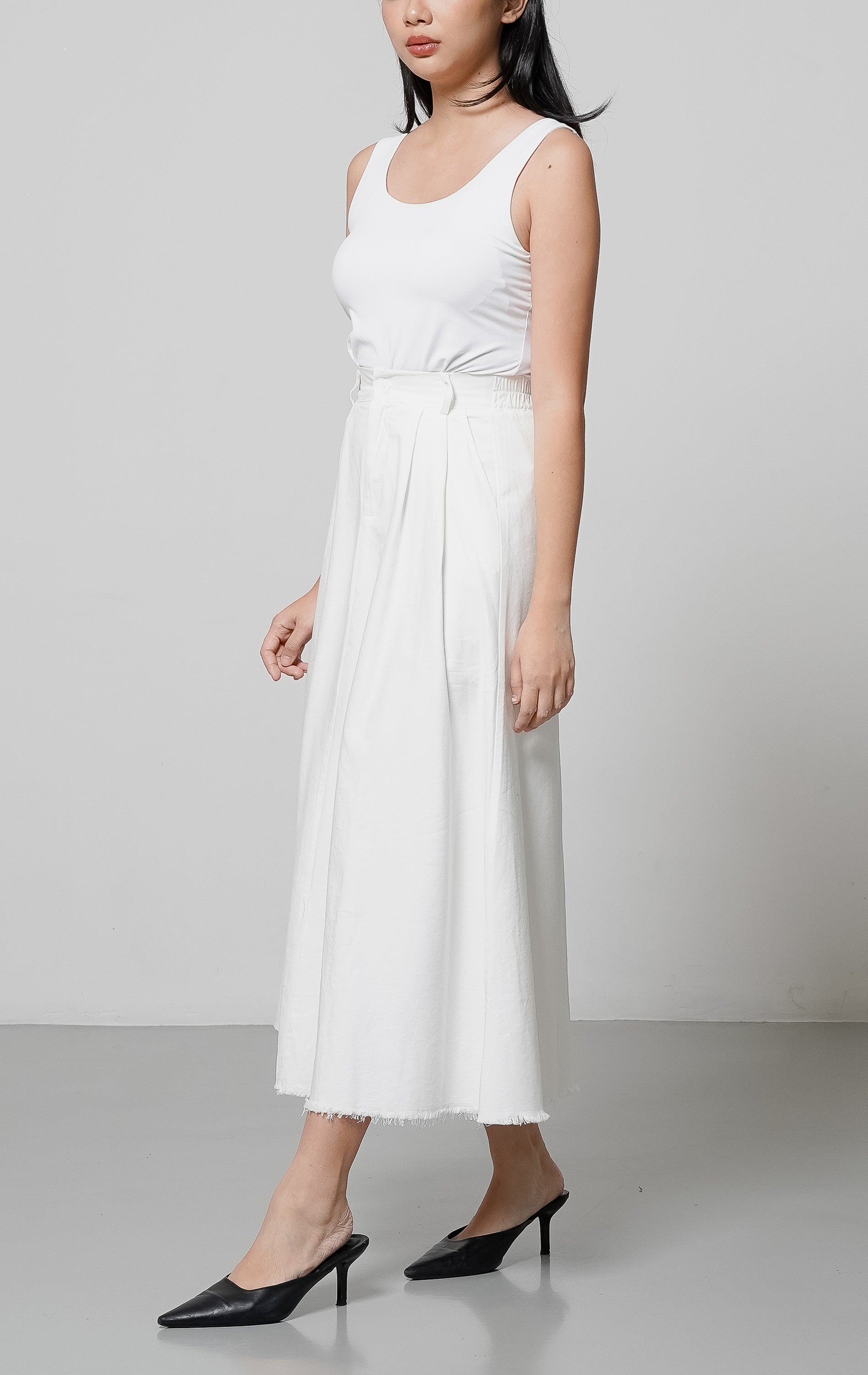 Pevita Skirt White