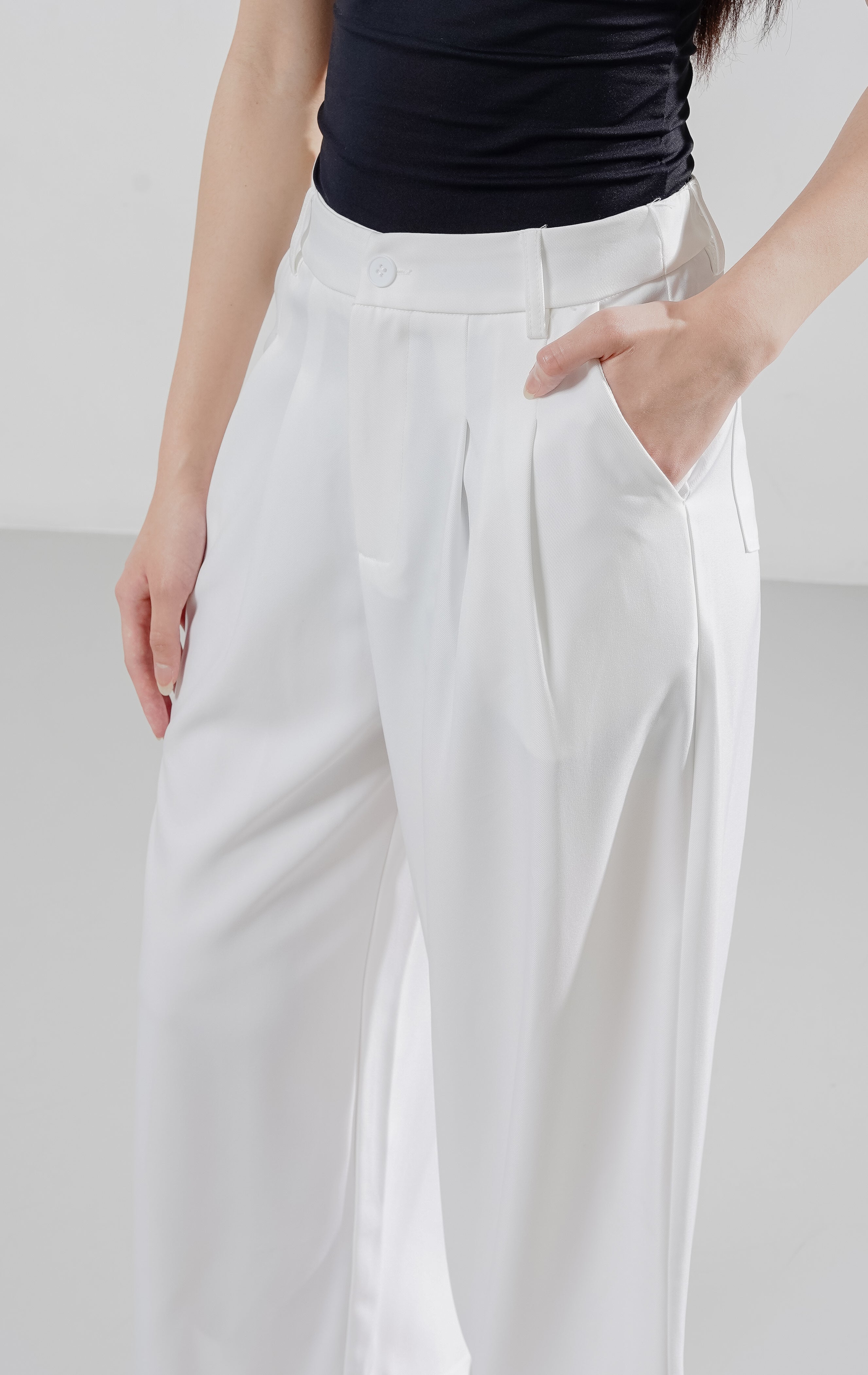 Dally Pants White