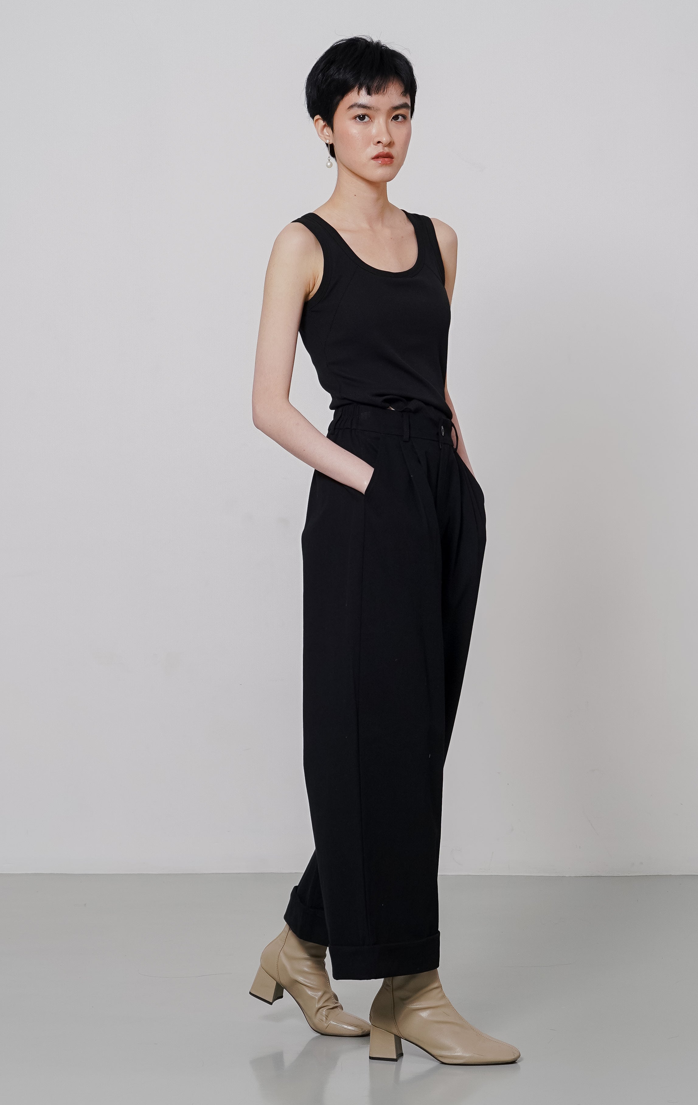 Kania Pants Black