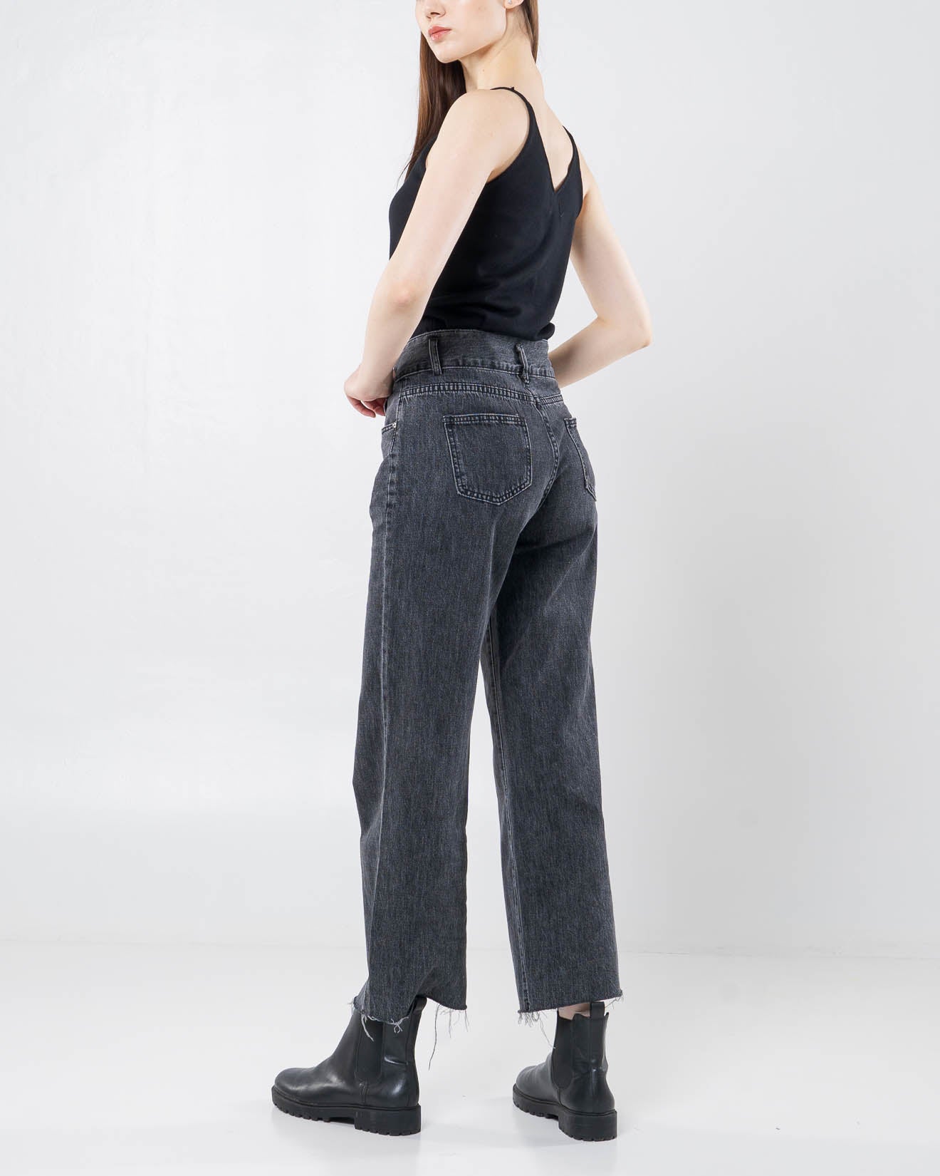 Arvio Straight Black Denim Pants – Celana Jeans Kulot Wanita - 289828