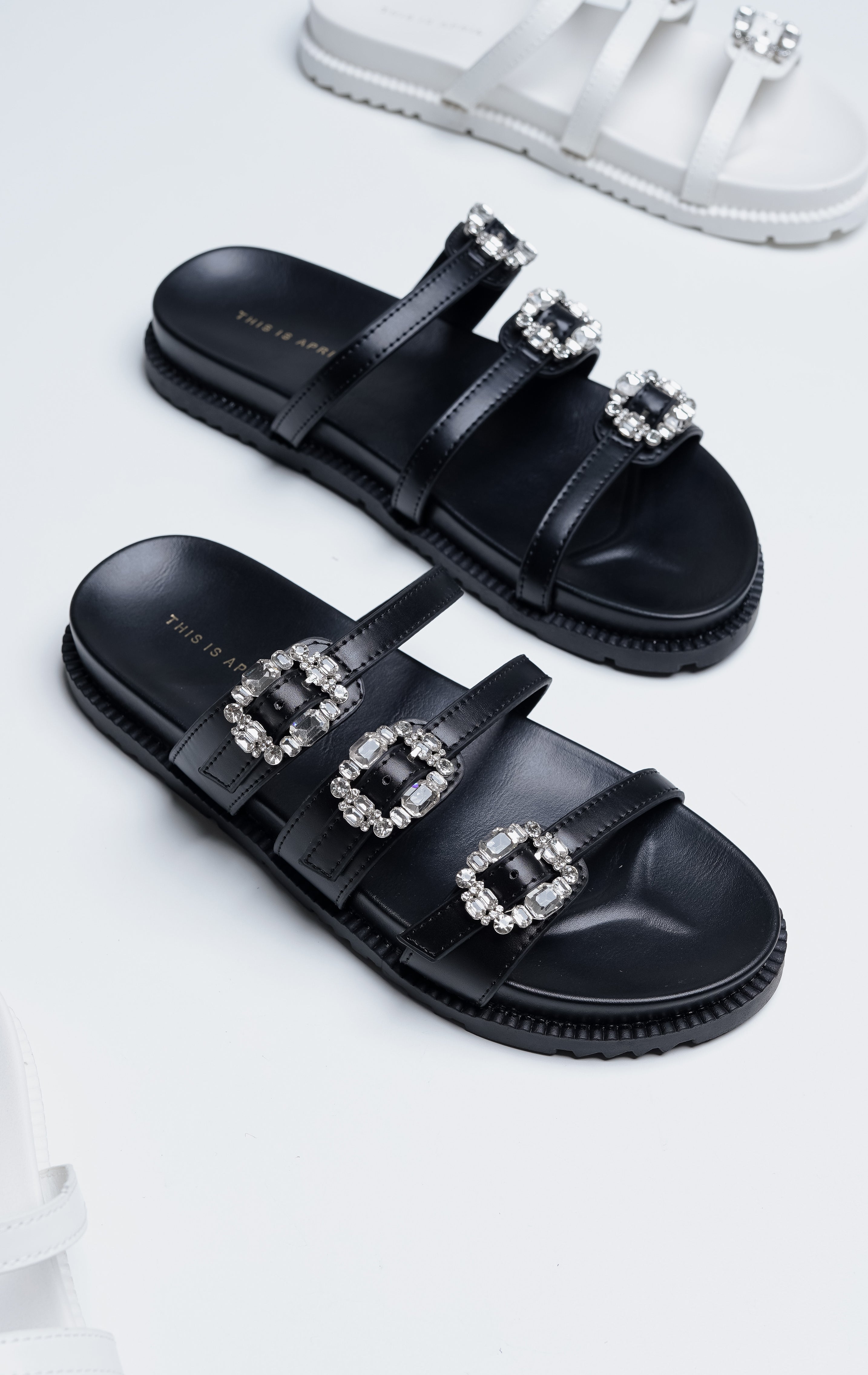 Elio Sandals Black