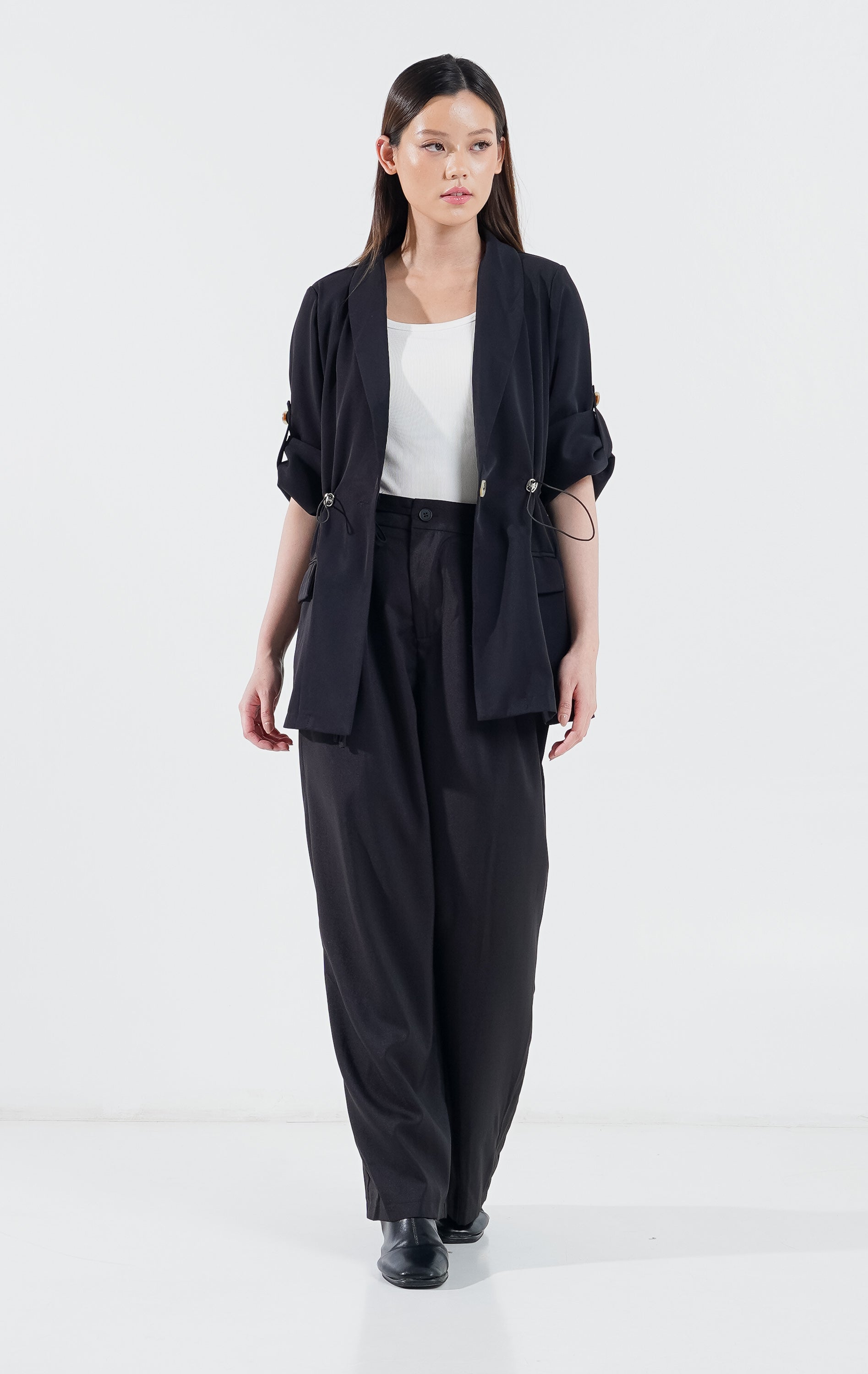 Esthera Outer Black