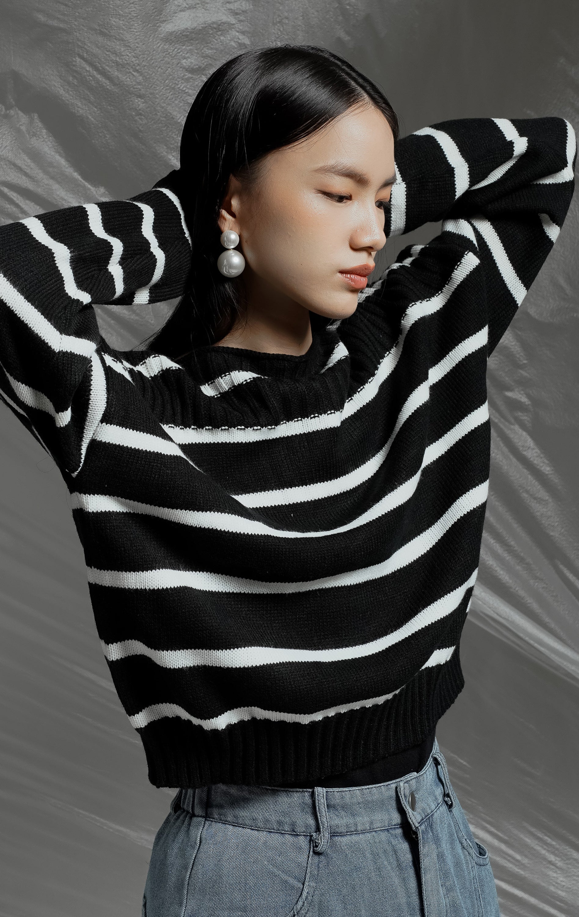 Hazel Sweater Black Striped