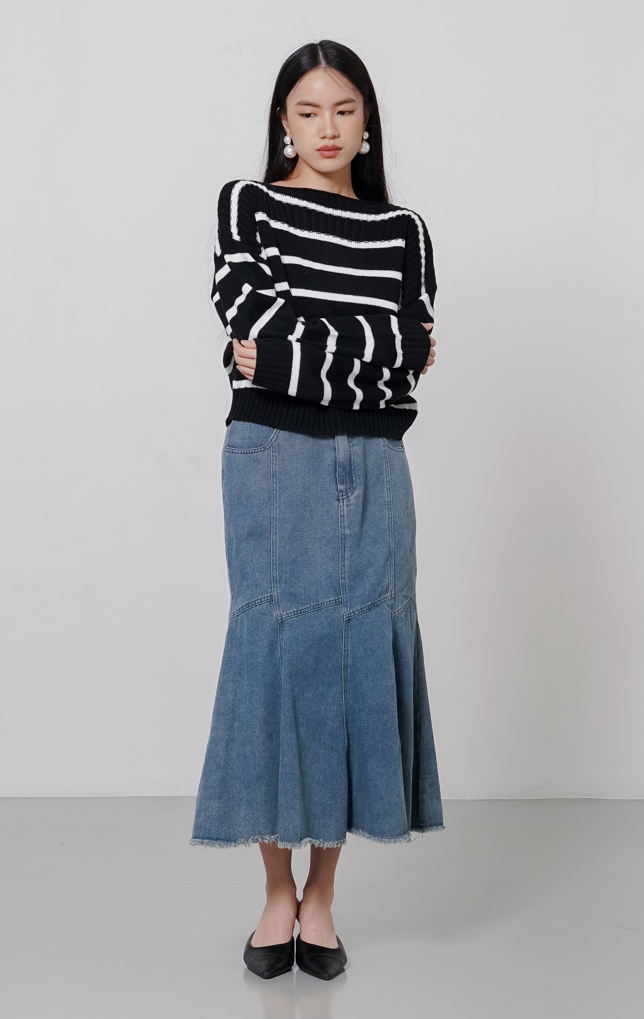 Hazel Sweater Black Striped