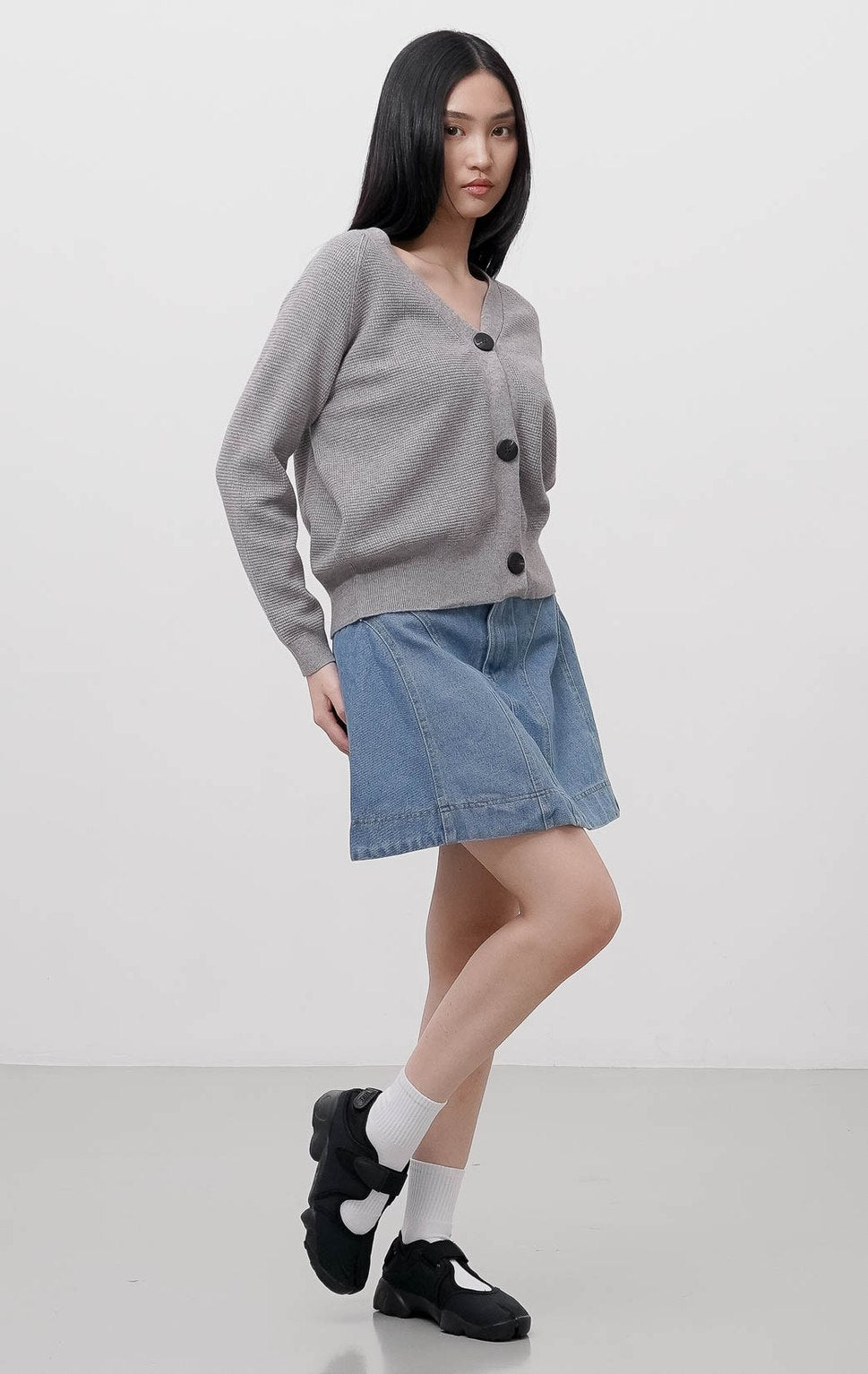 Keth Cardigan Grey