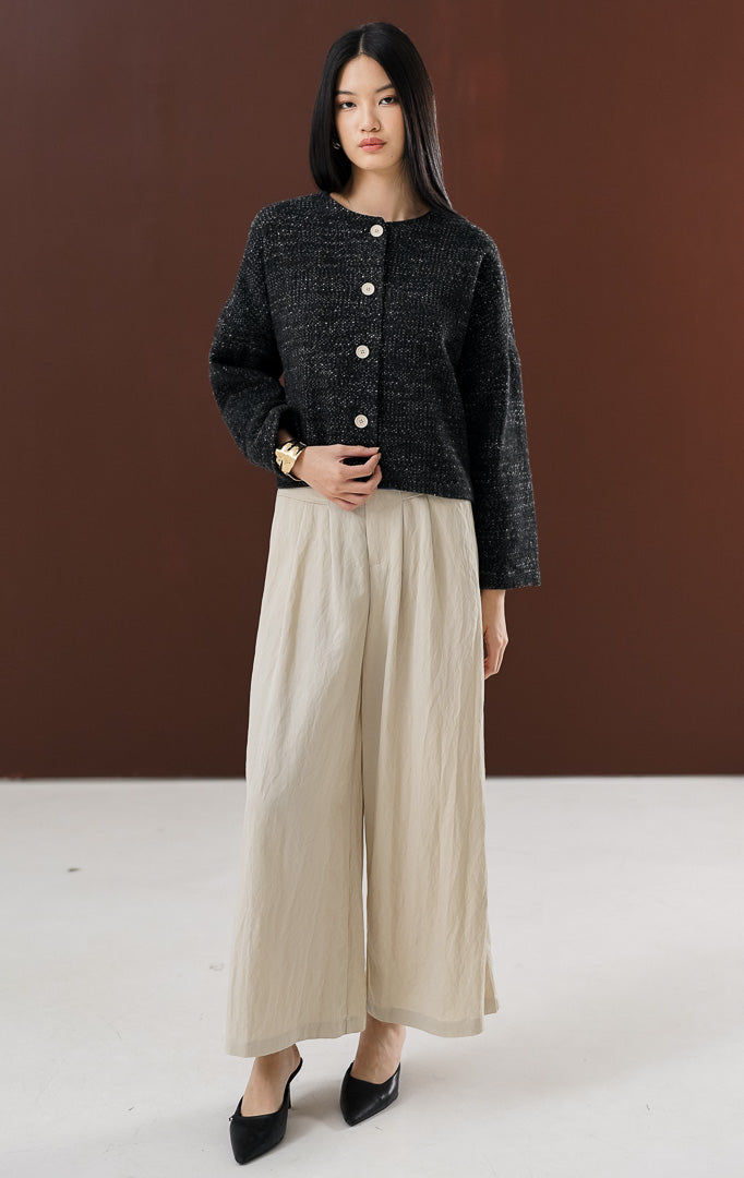 Ximora Outer Black
