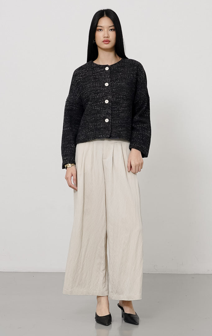 Ximora Outer Black