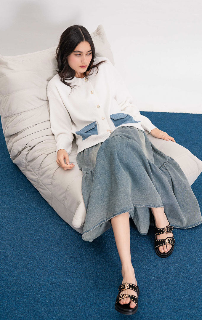 Antonie Cardigan White