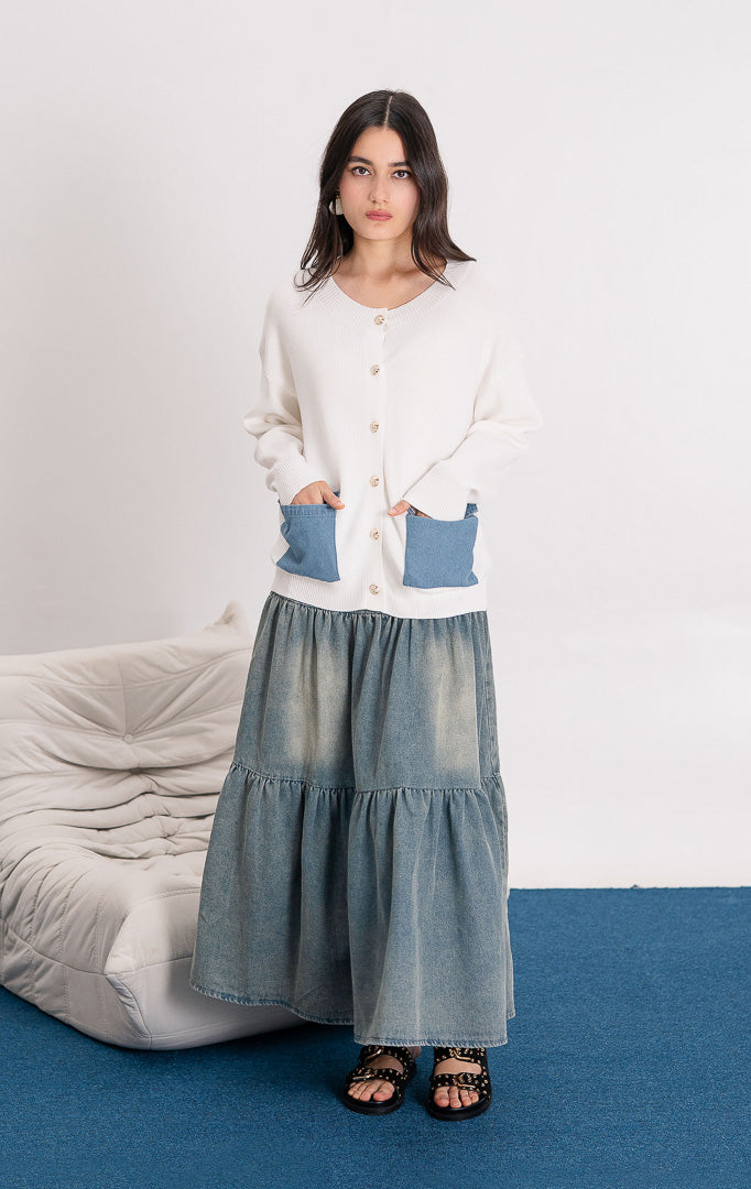 Antonie Cardigan White