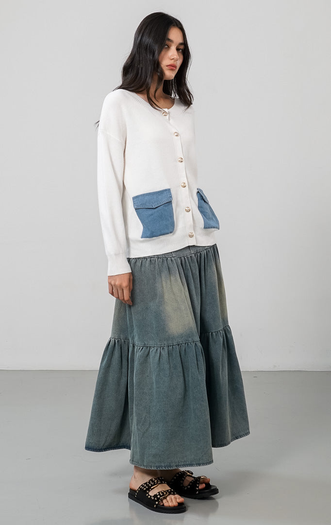 Antonie Cardigan White