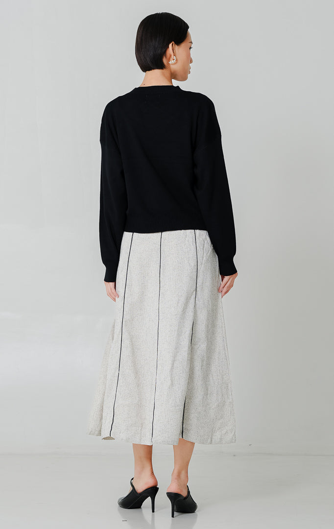 Amora Sweater Black