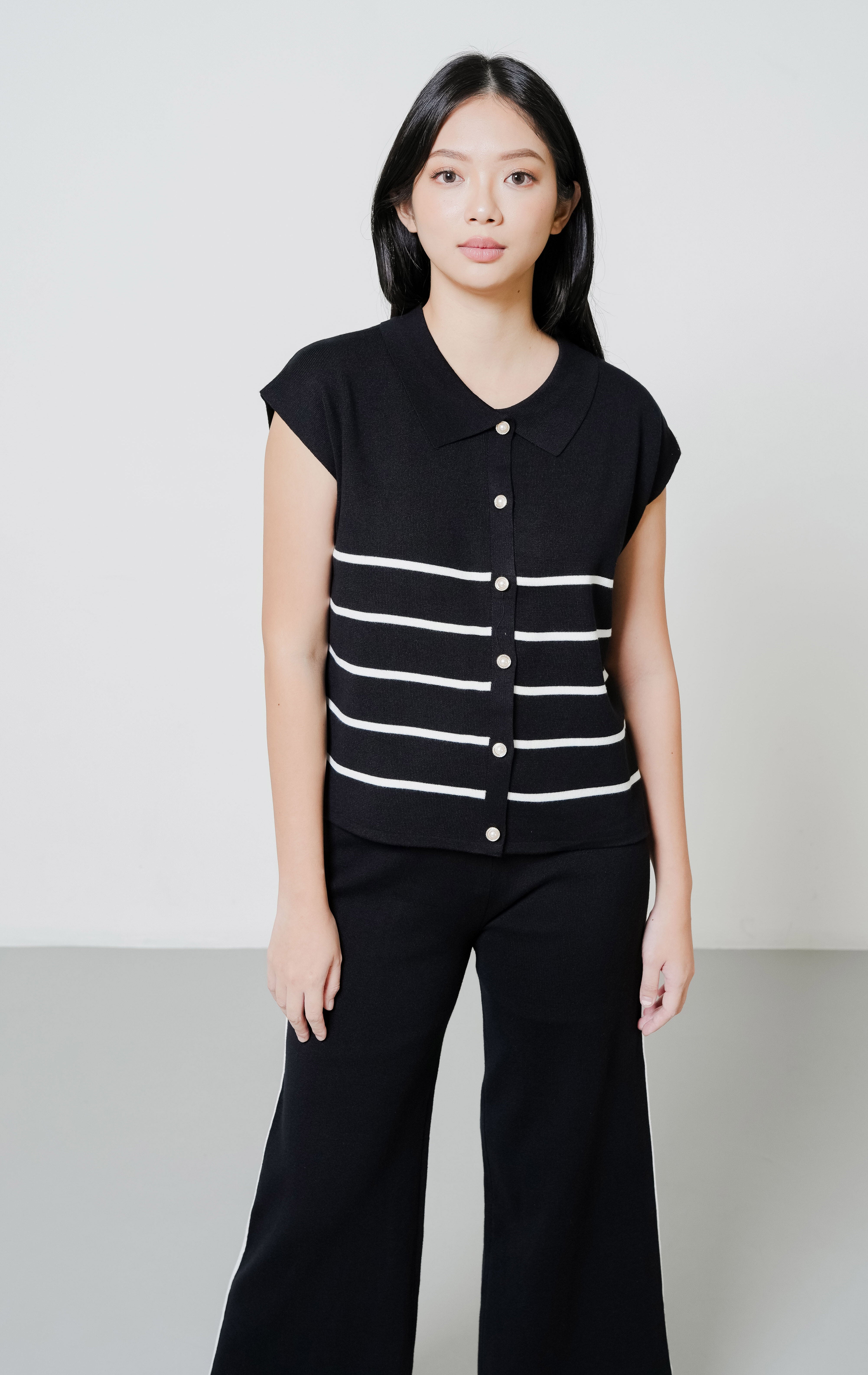 Leona Set Black