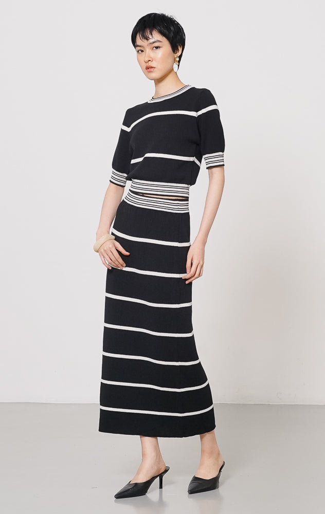 Esmeralda Knit Set Black Striped