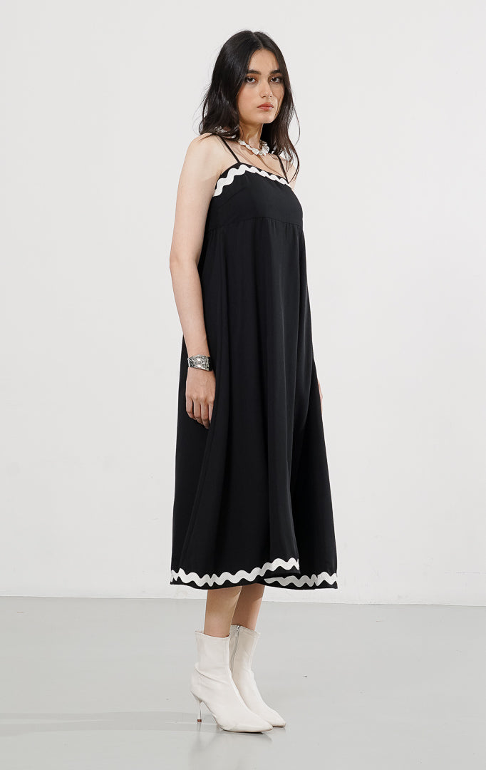 Nolene Dress Black