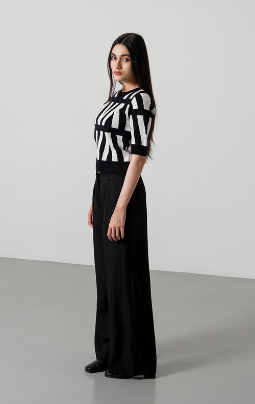 Lowis Knit Top Black