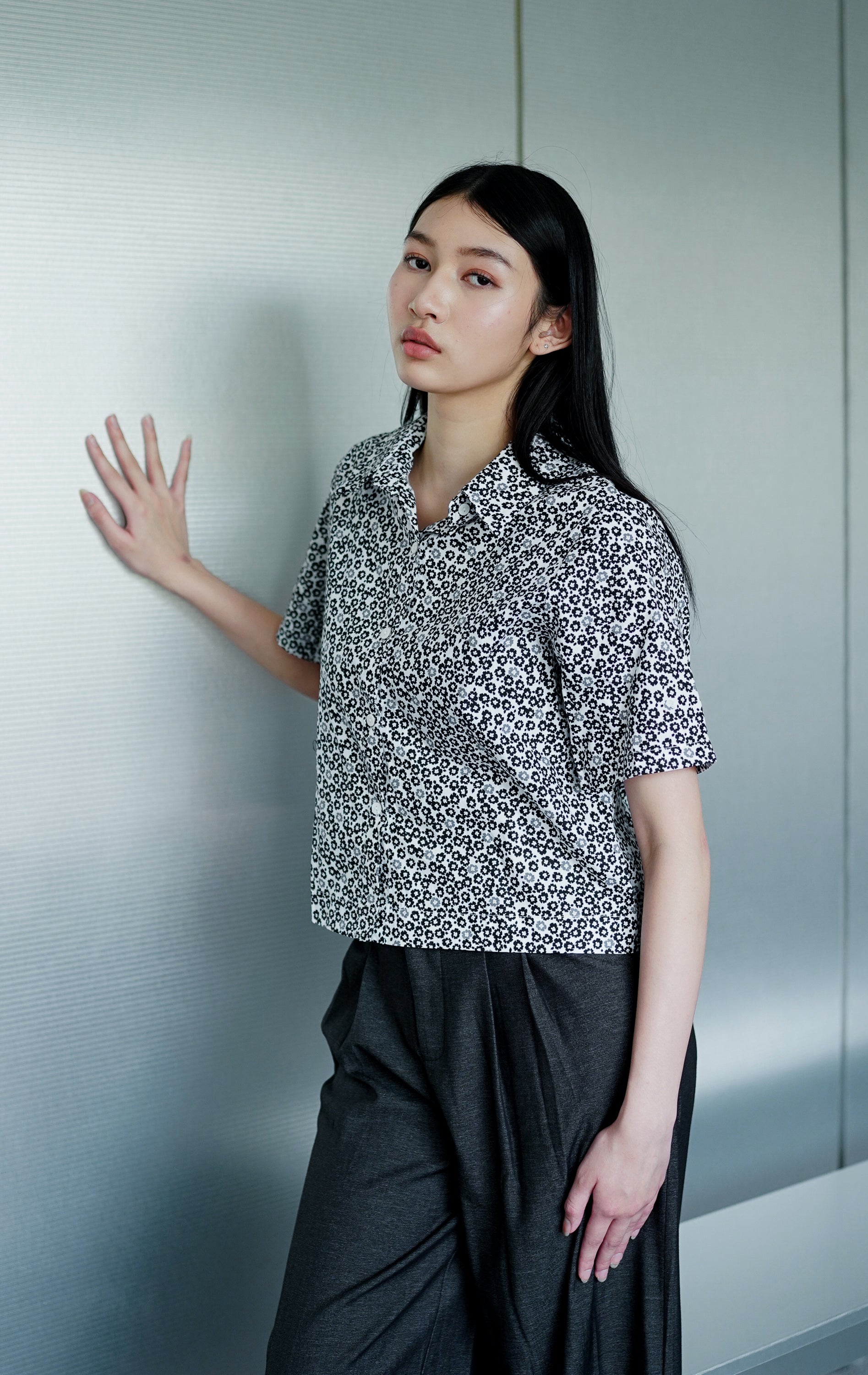 Flowia Top Black