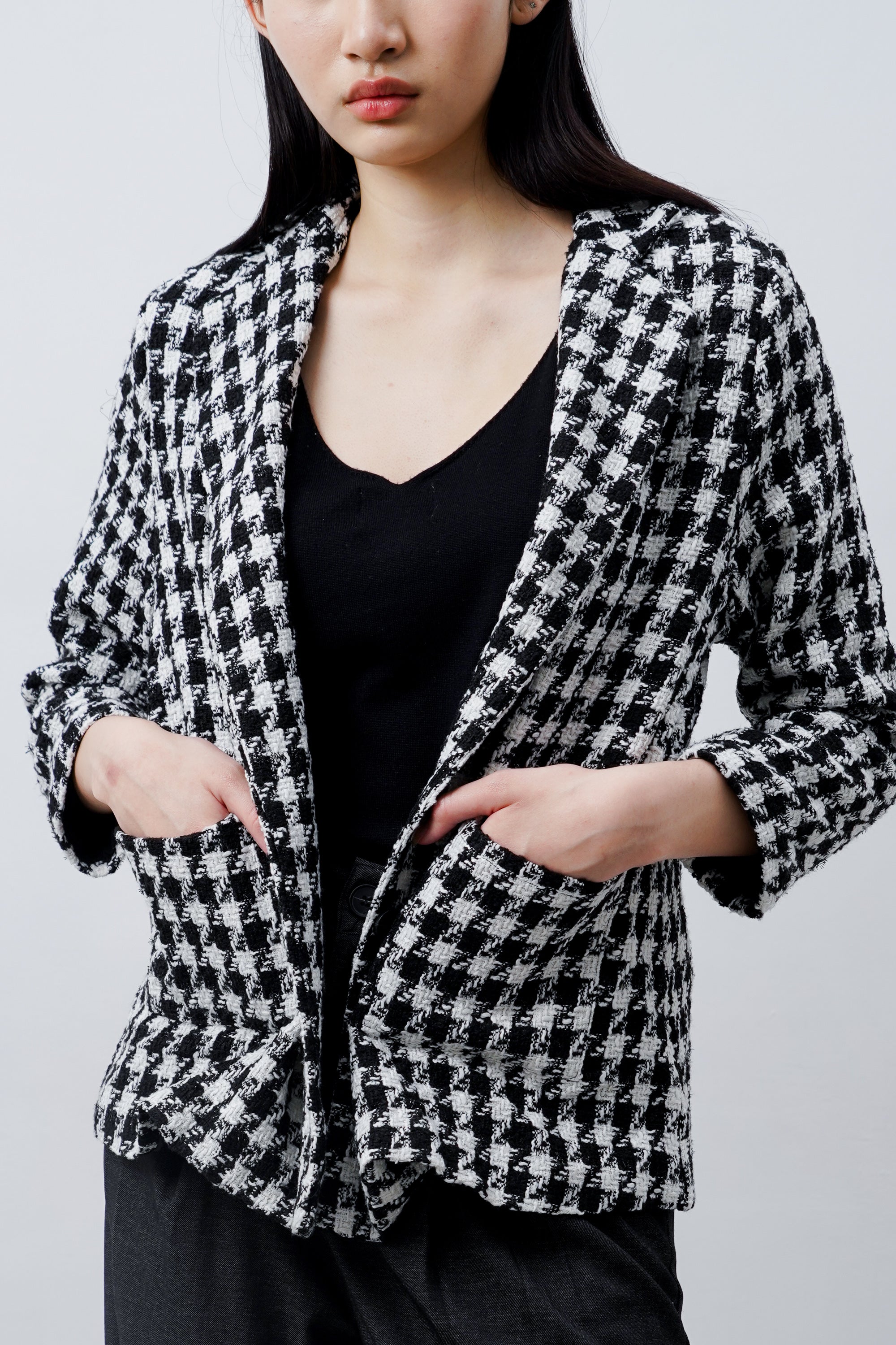 Queena Outer Black