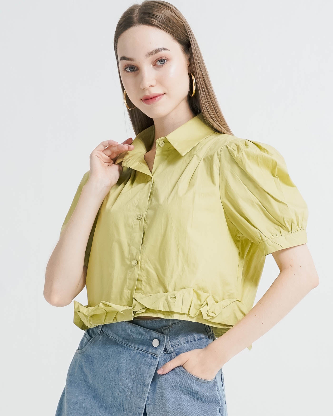 Sherla Crop Ruffle Sage Shirt - Kemeja Wanita Kekinian Lengan Pendek