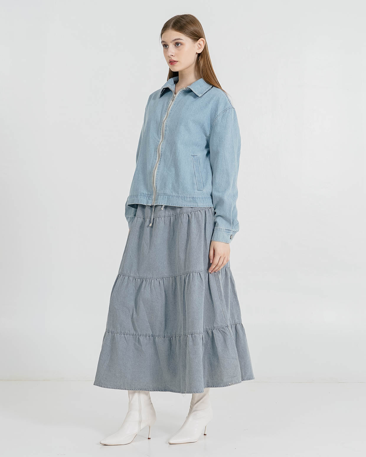 Margot Bomber Light Denim Jacket – Luaran Casual Wanita