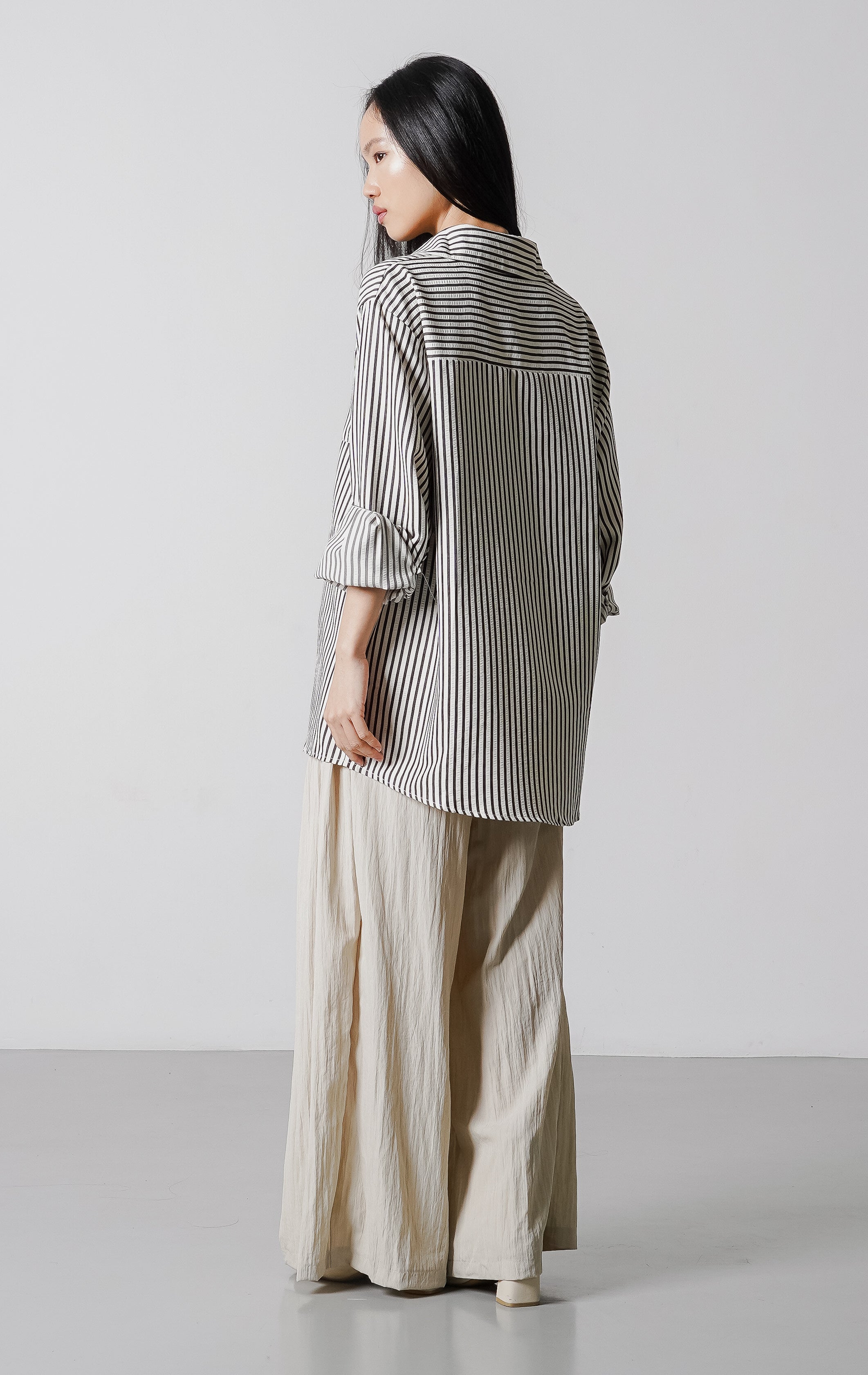 Caisyn Top Black Striped