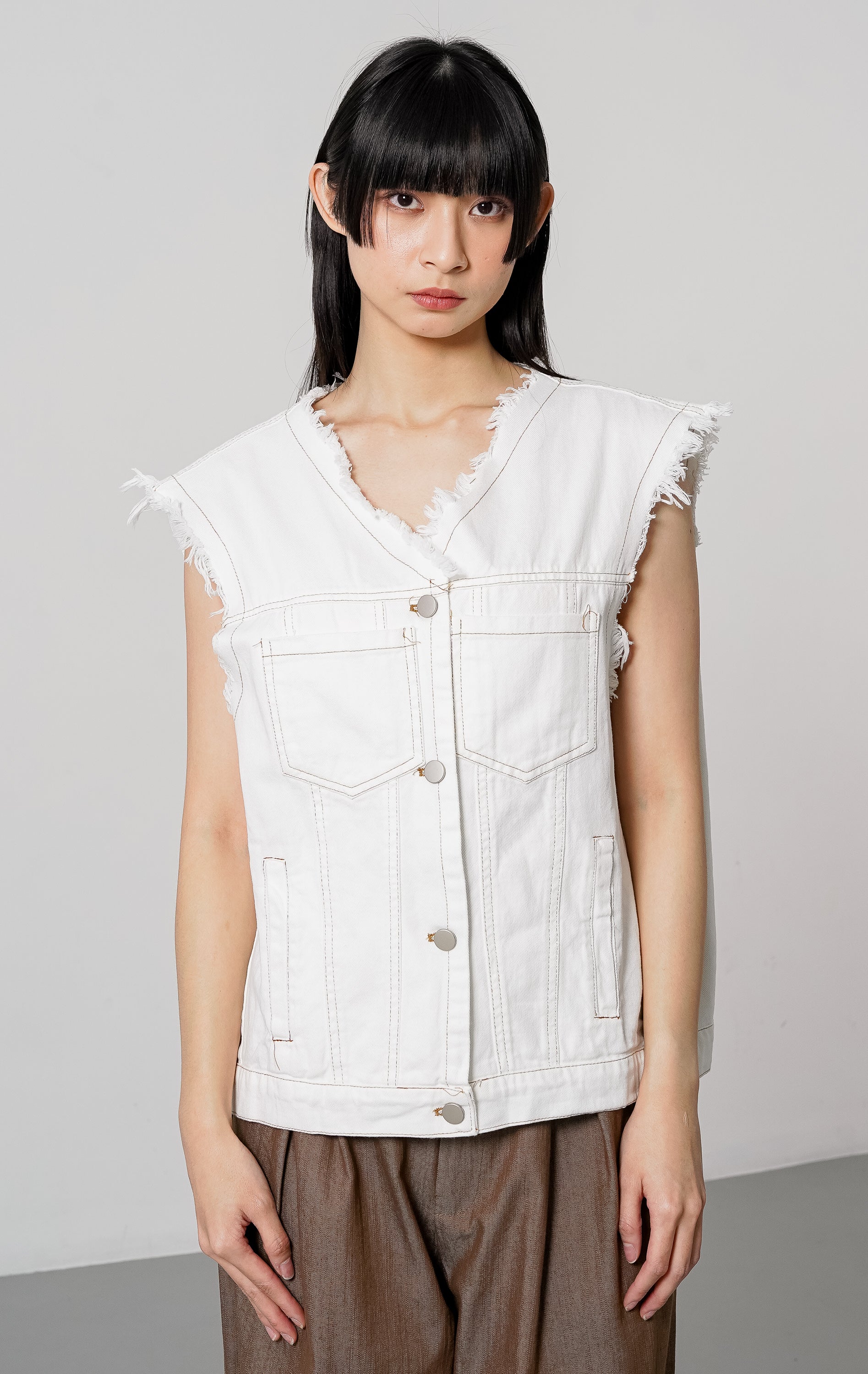 Ambi Vest White