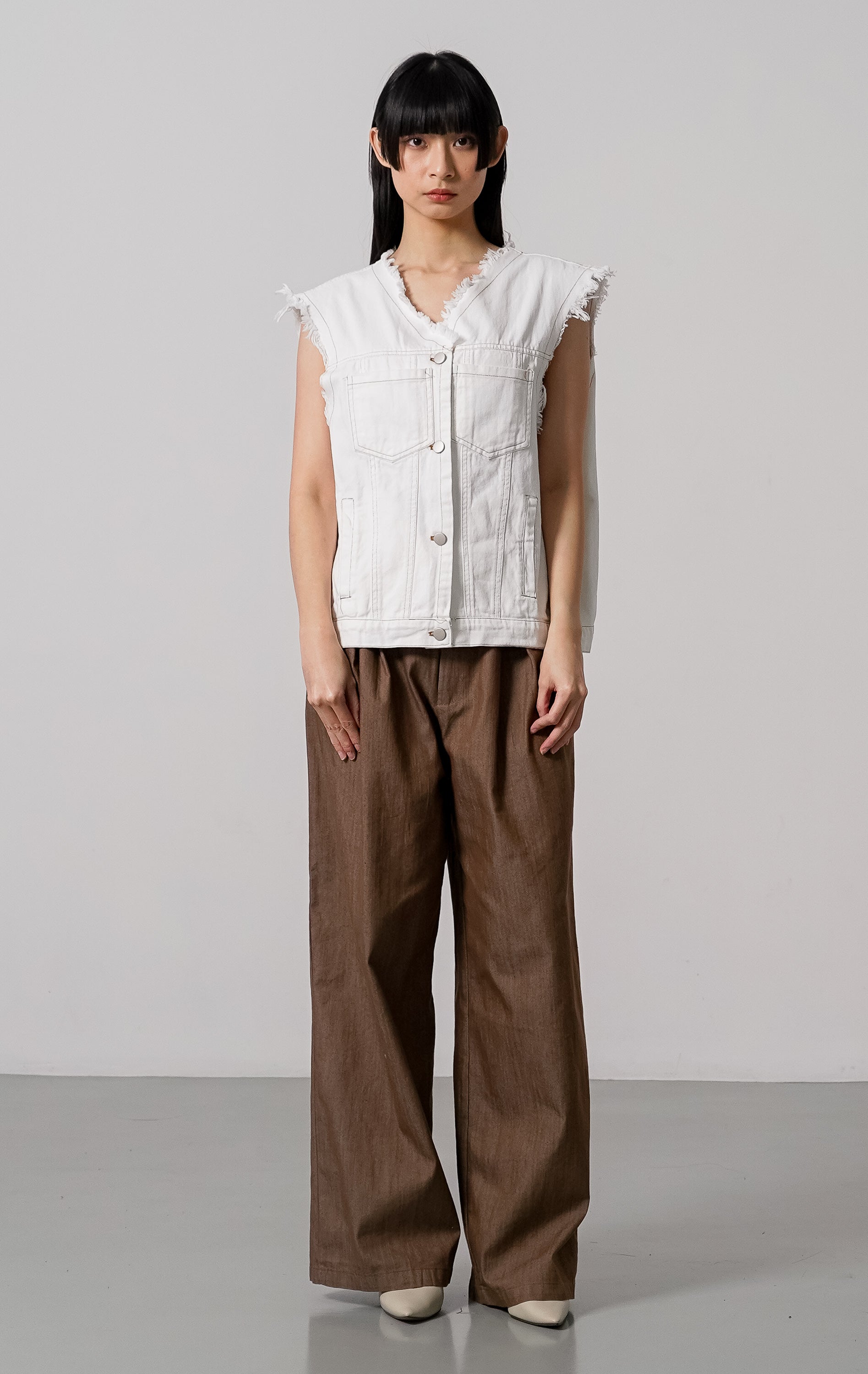 Ambi Vest White