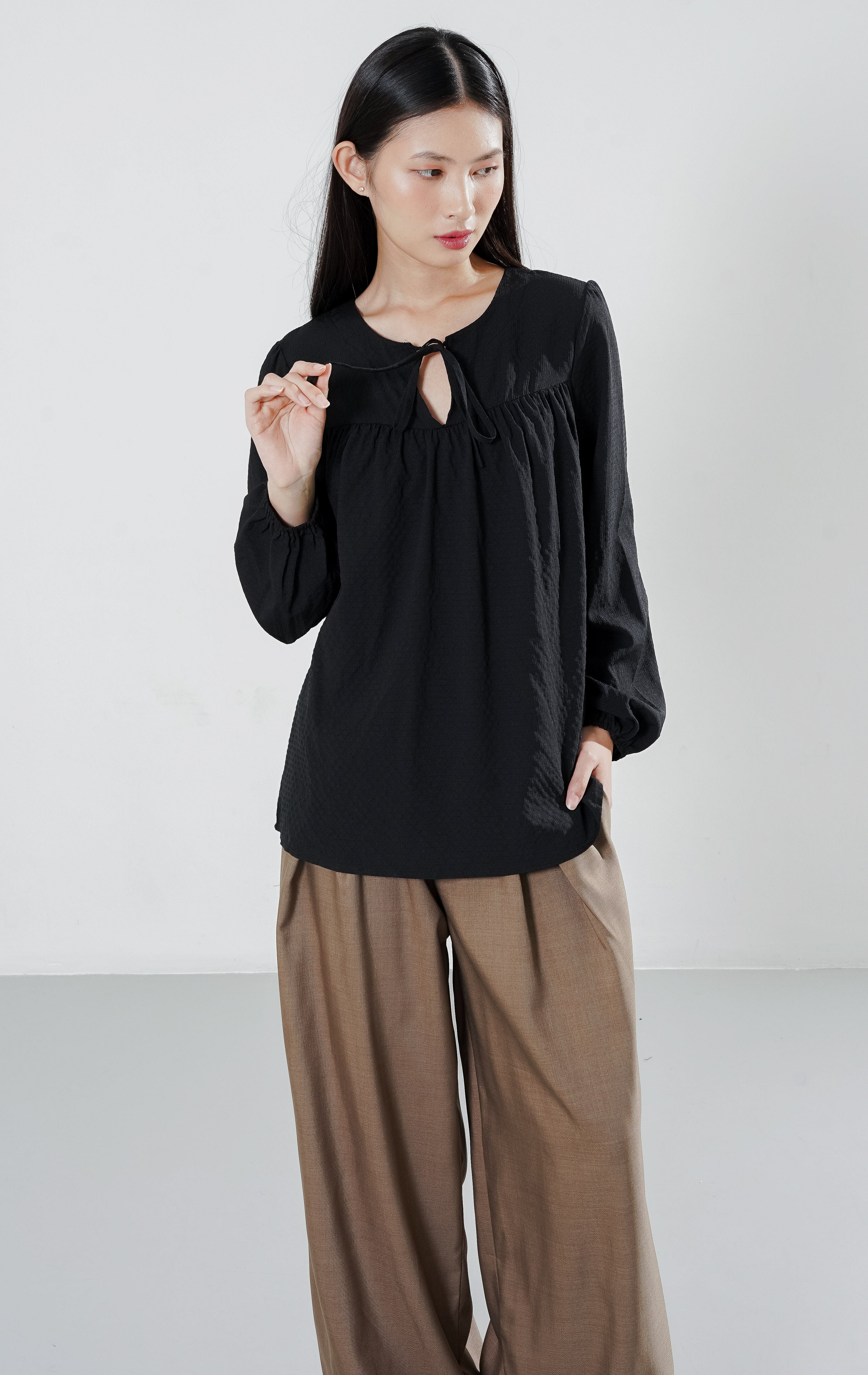 Izabella Top Black