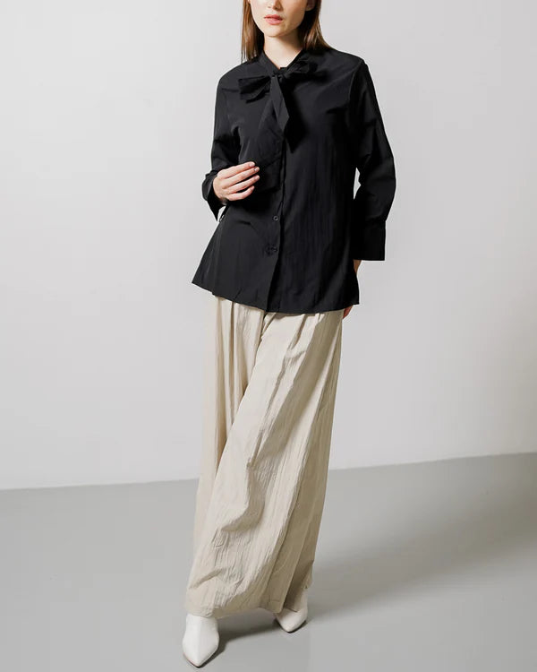 Utari Blouse Black