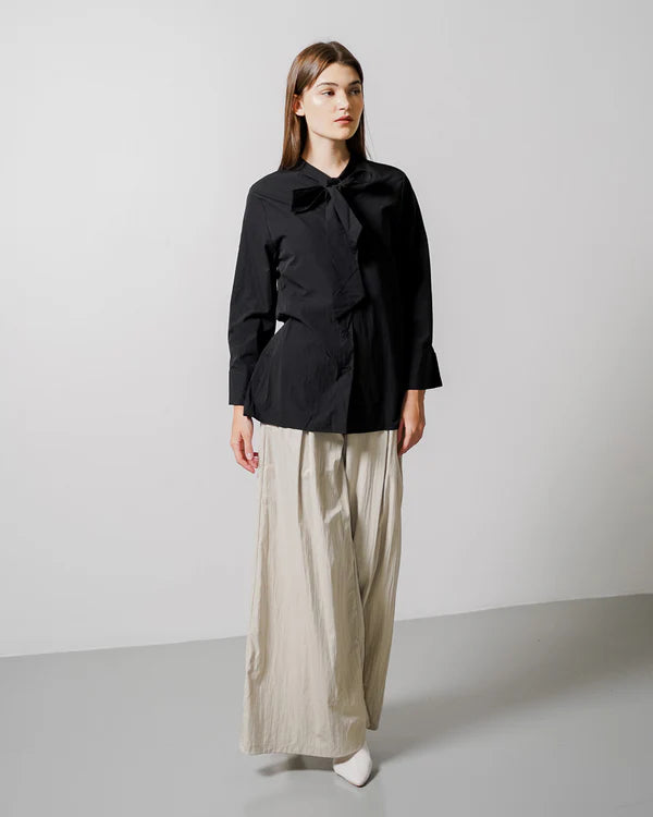 Utari Blouse Black